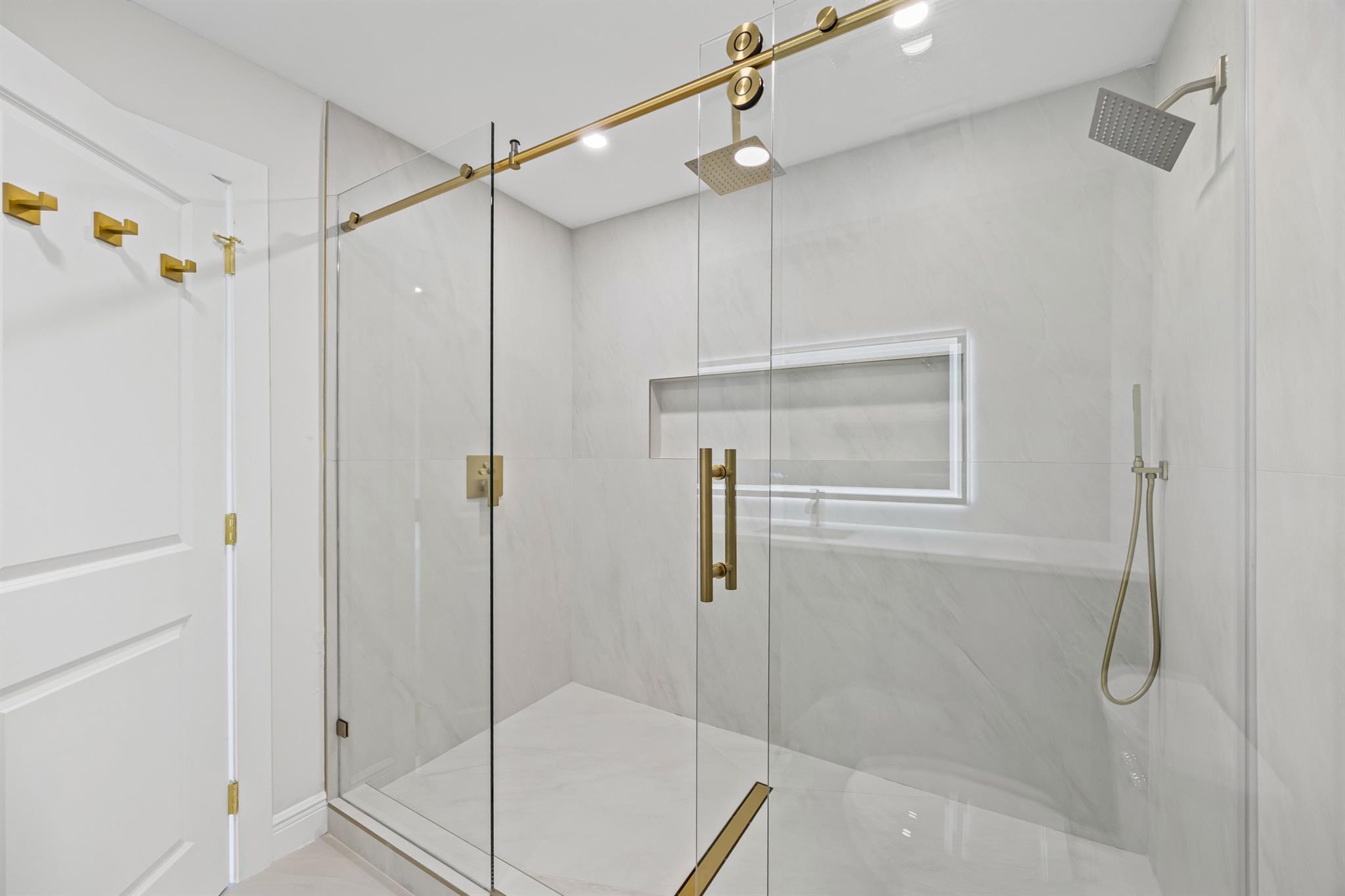 1712 Hillcrest Ln, Austin, TX 78721