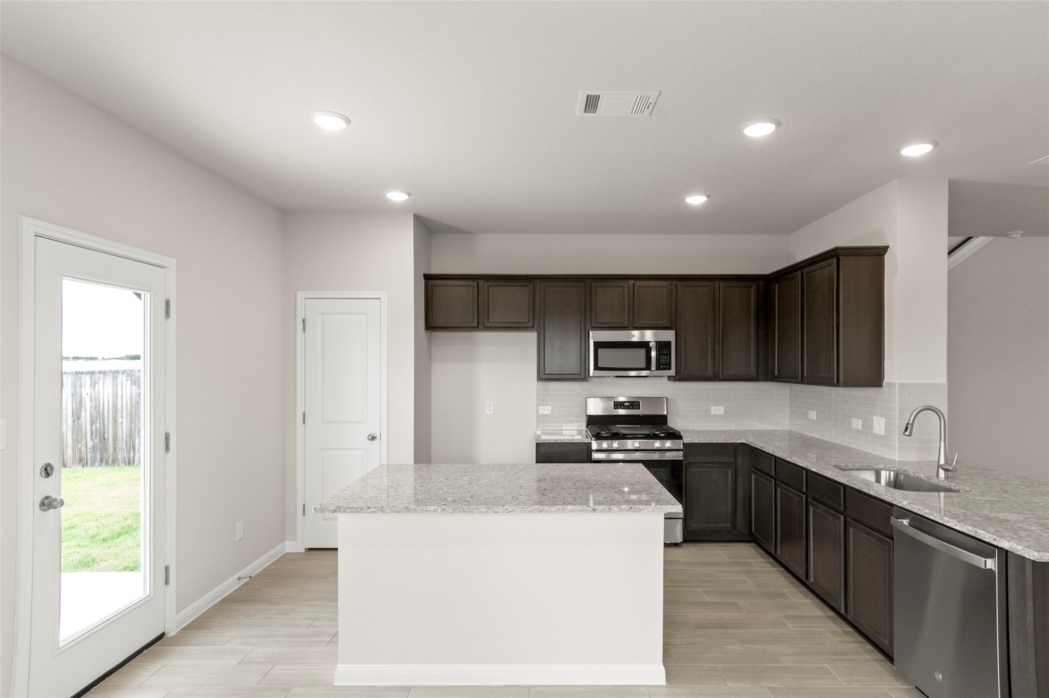 12832 Hornbill Ln, Manor, TX 78653