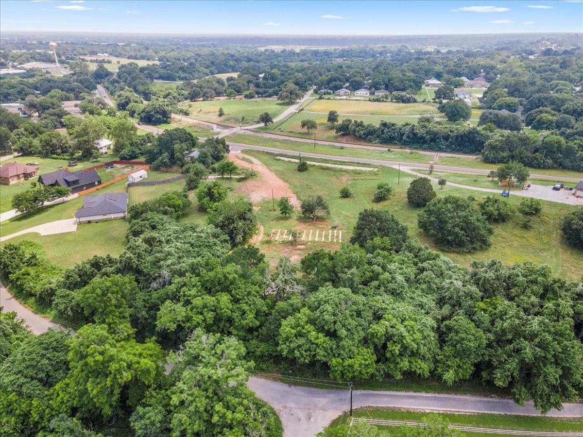 180 FM 2571, Smithville, TX 78957