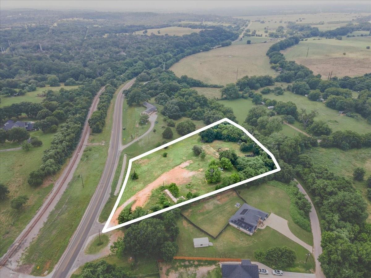 180 FM 2571, Smithville, TX 78957