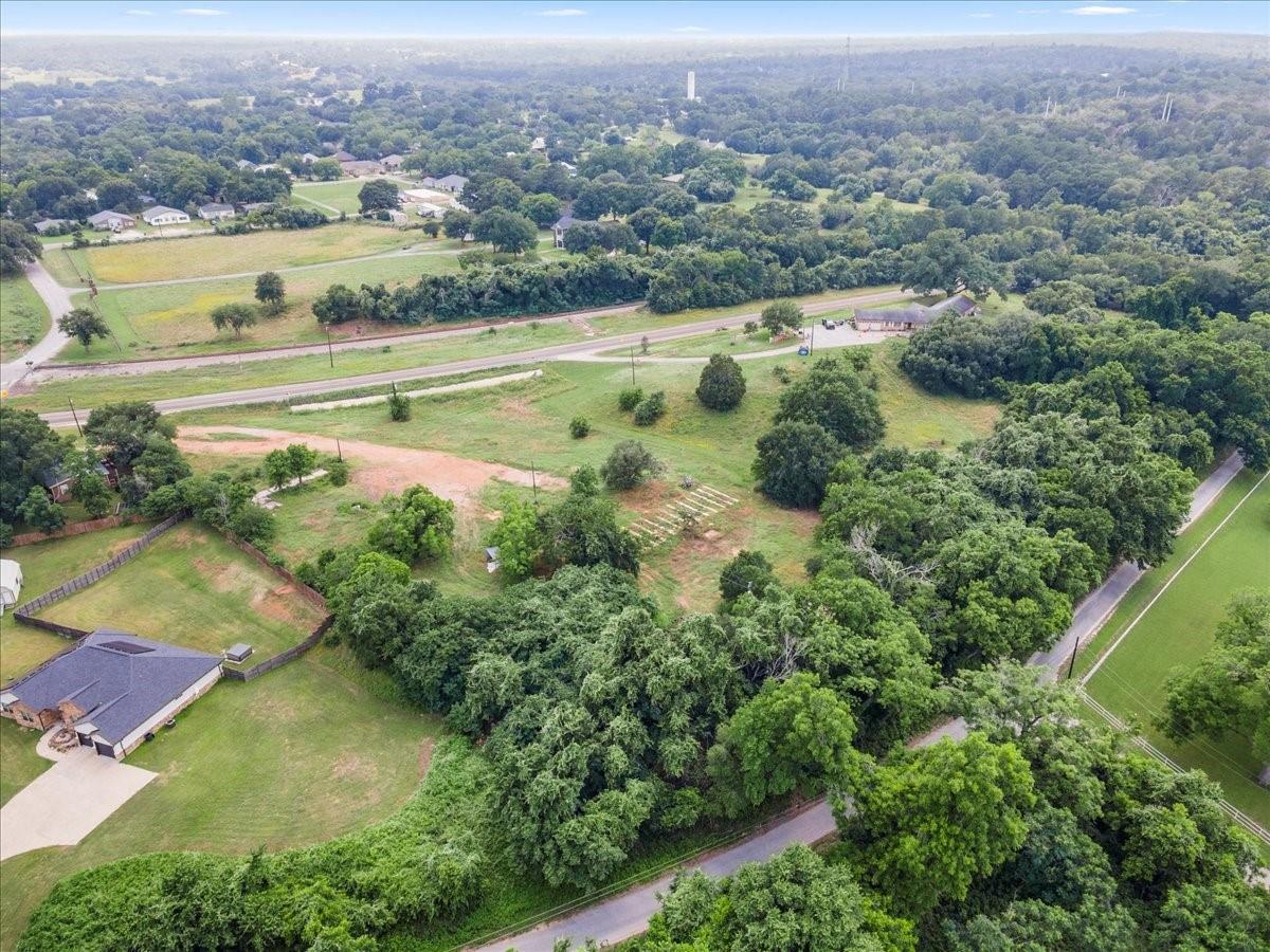 180 FM 2571, Smithville, TX 78957