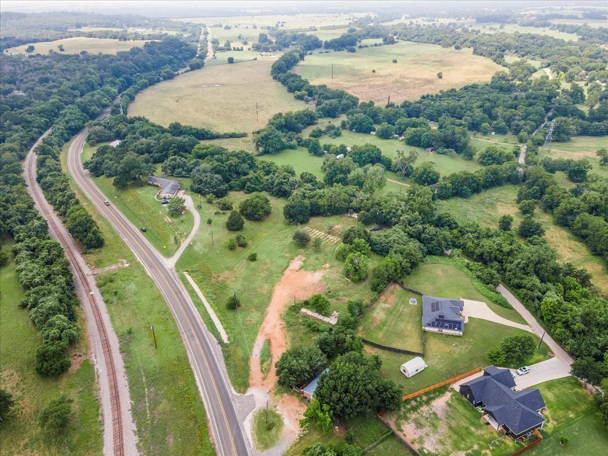 180 FM 2571, Smithville, TX 78957