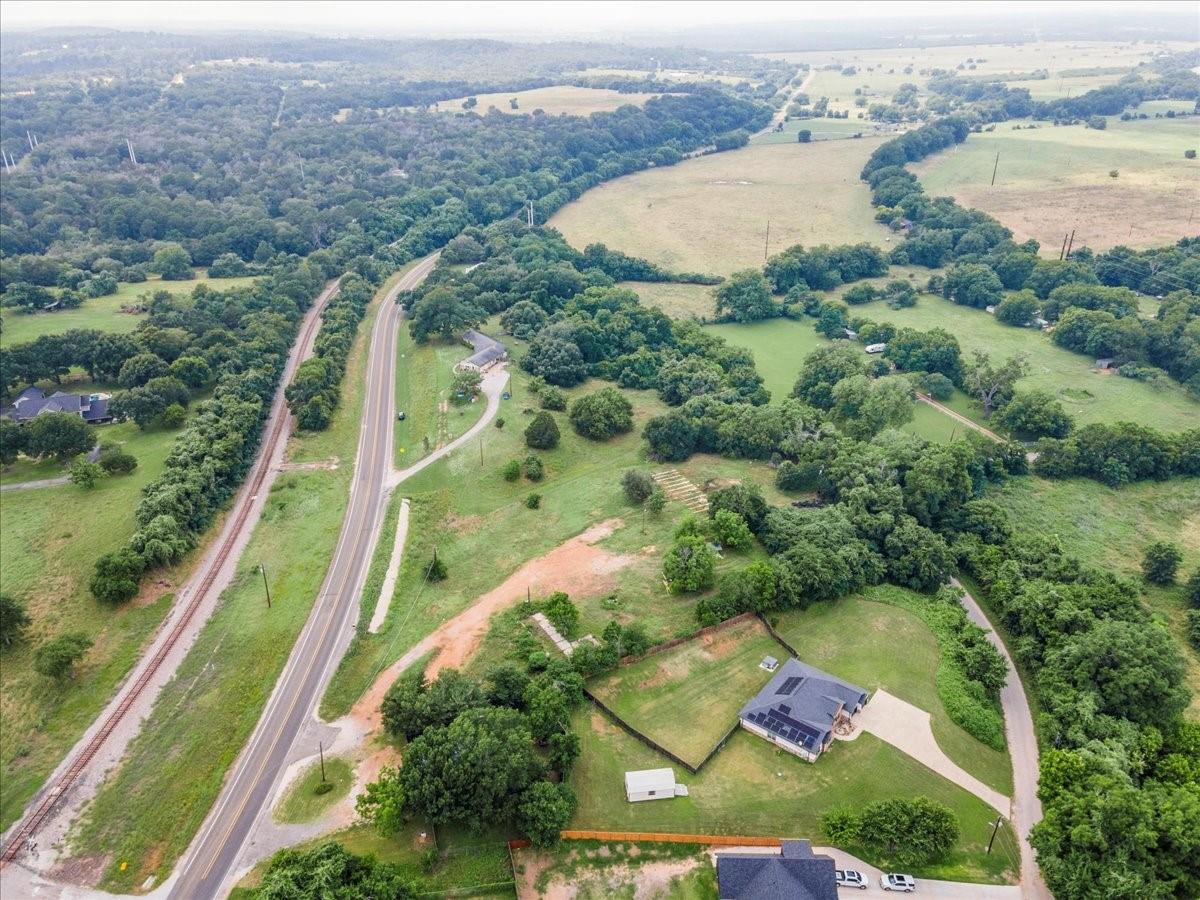 180 FM 2571, Smithville, TX 78957