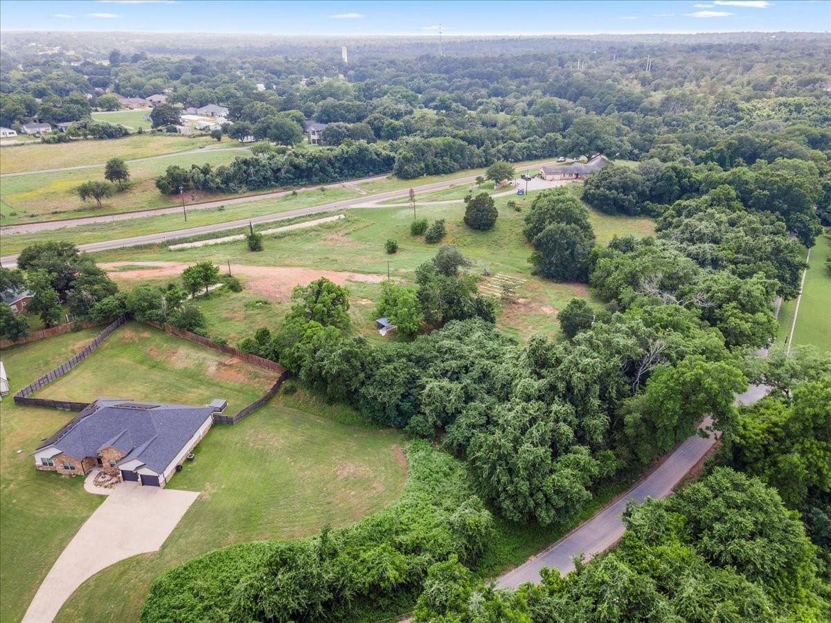 180 FM 2571, Smithville, TX 78957