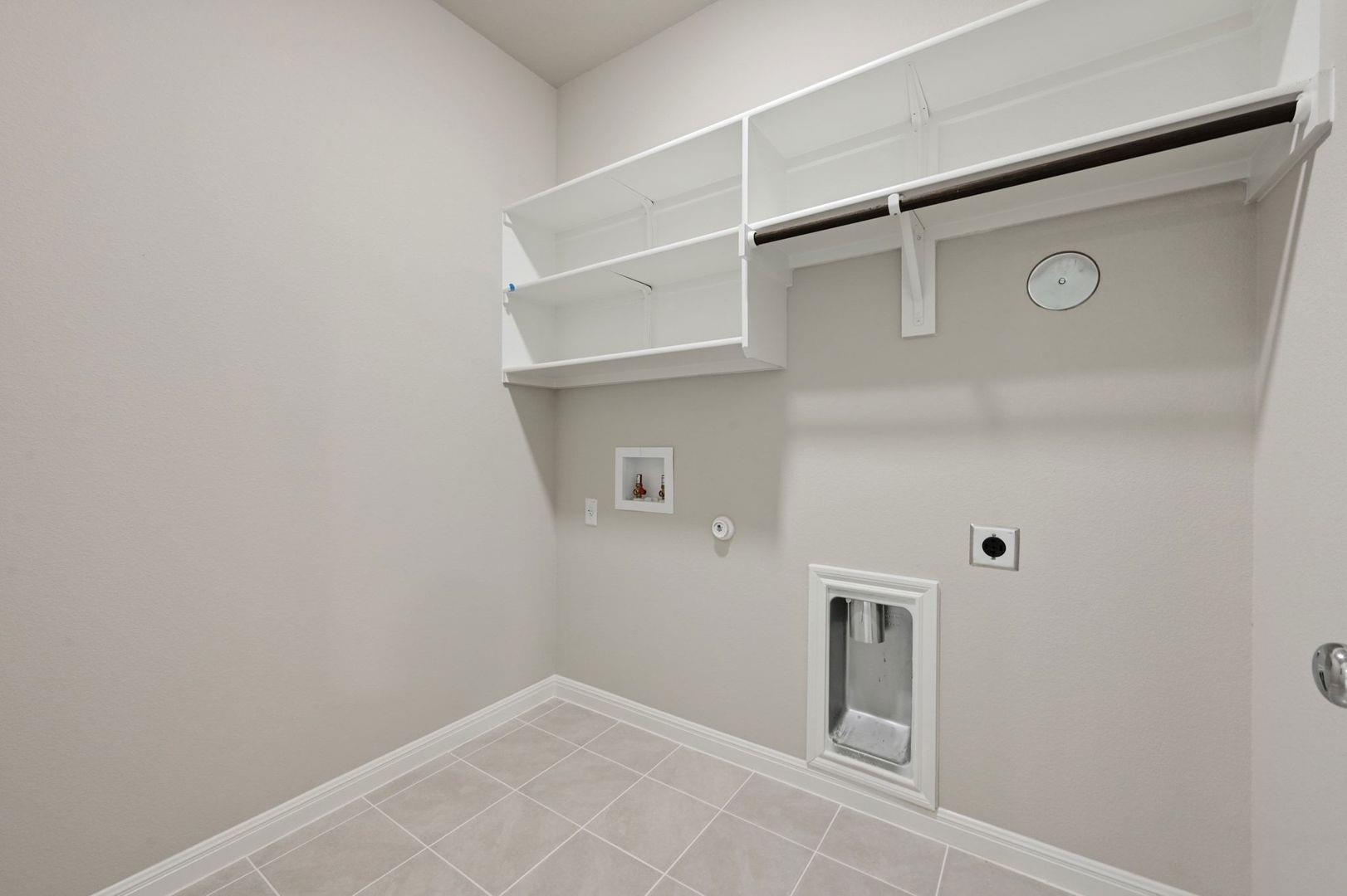 304 Bendecido Loop, Elgin, TX 78621