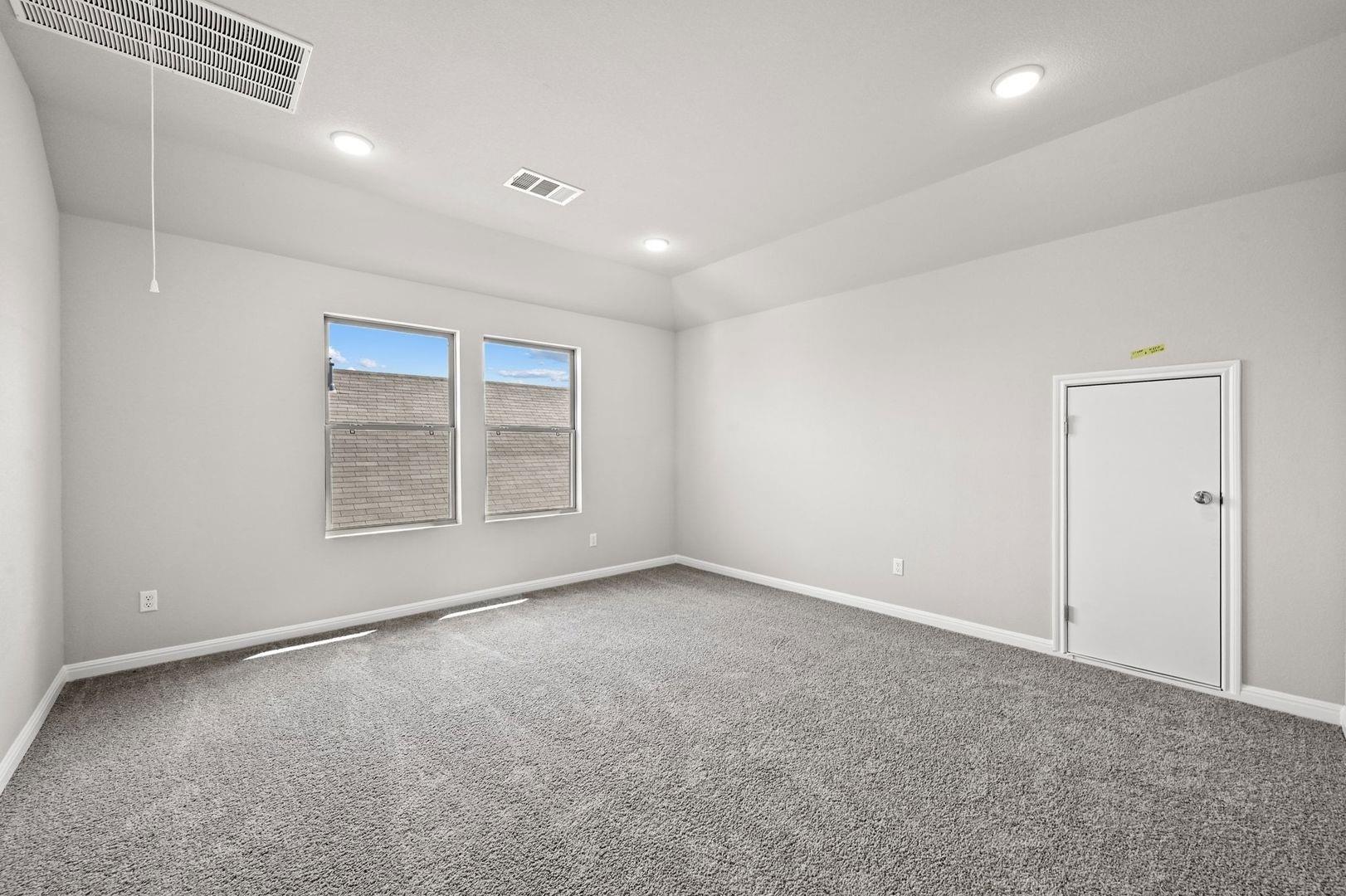 304 Bendecido Loop, Elgin, TX 78621