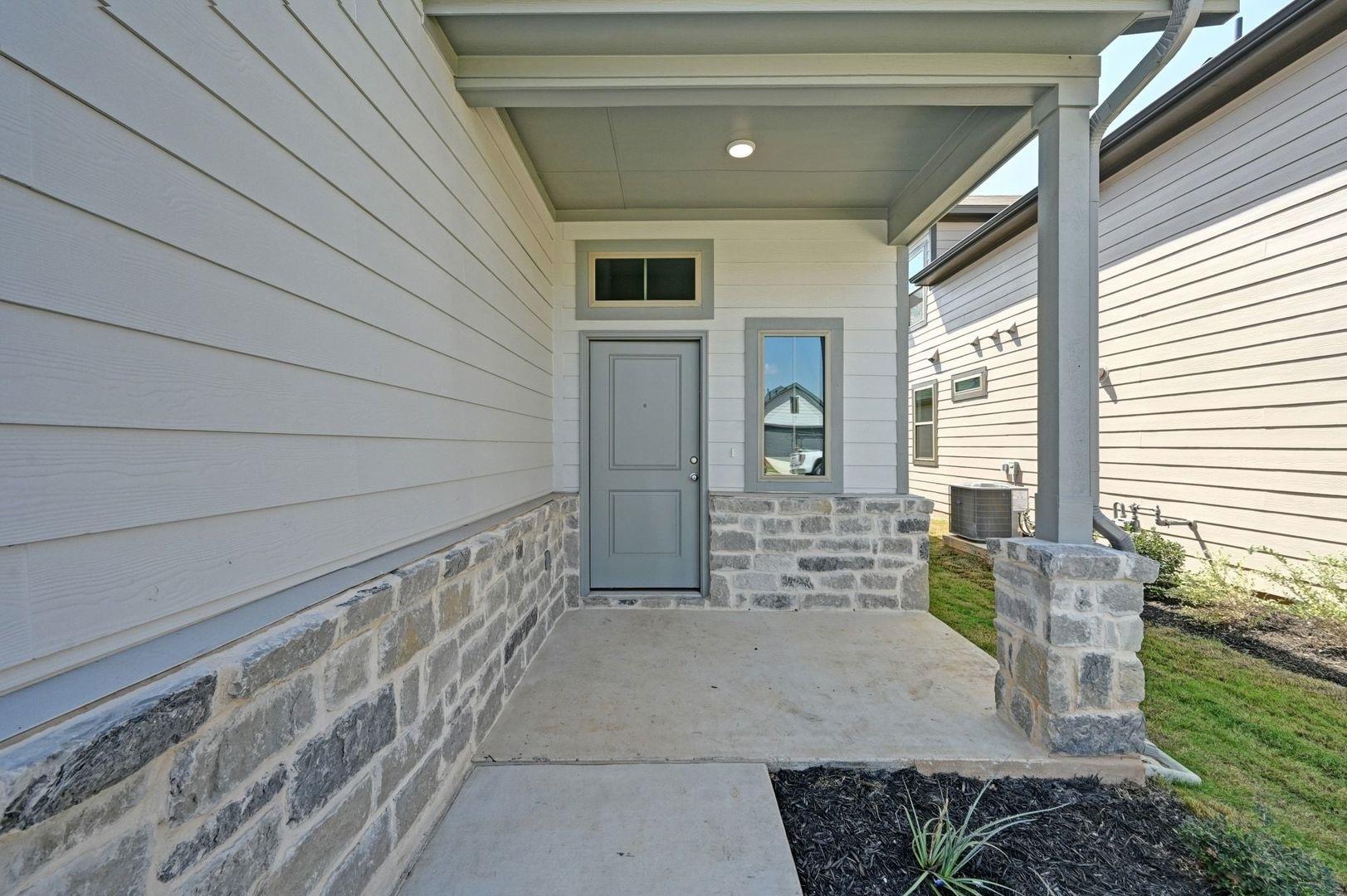 304 Bendecido Loop, Elgin, TX 78621