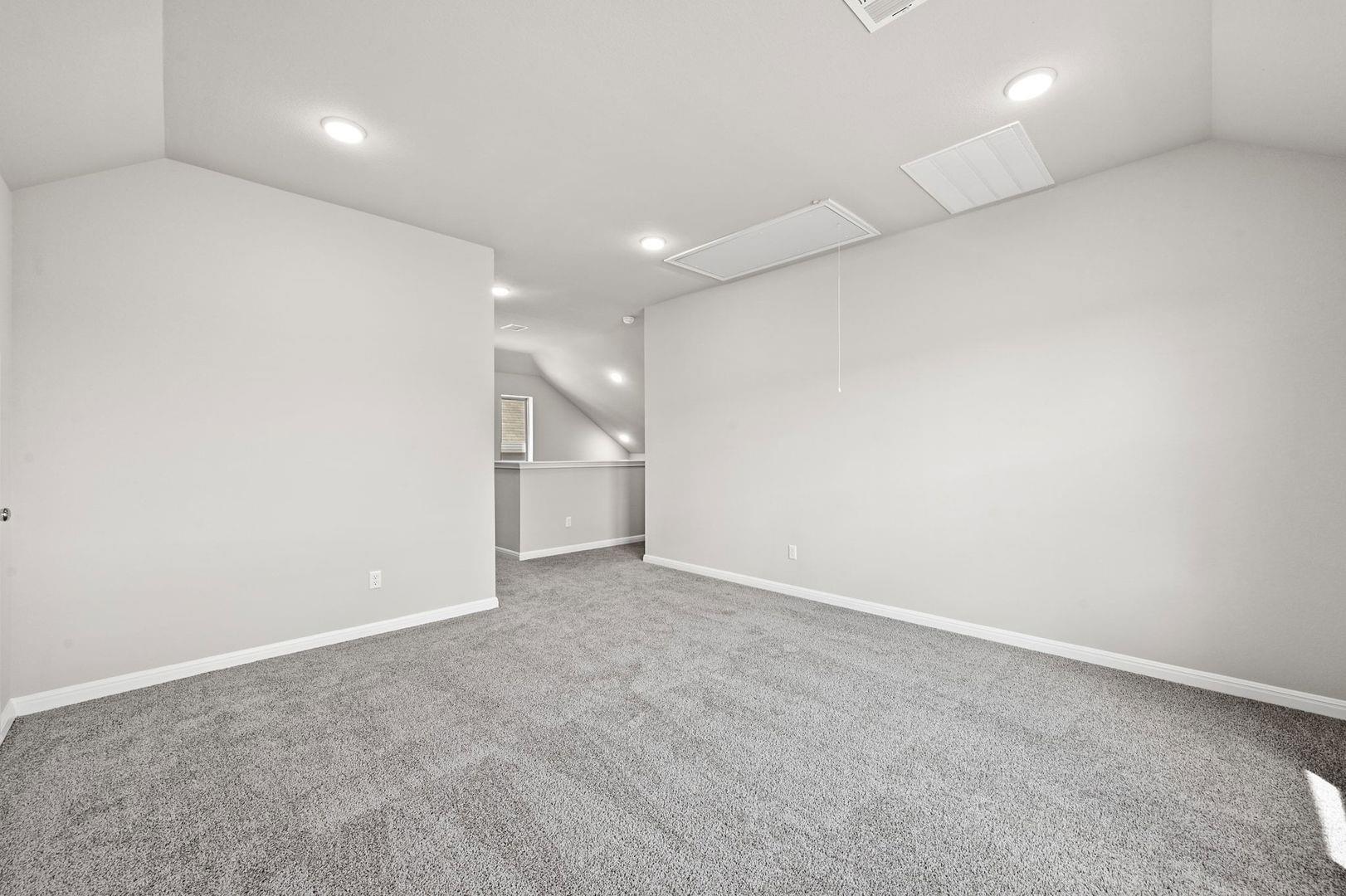 304 Bendecido Loop, Elgin, TX 78621