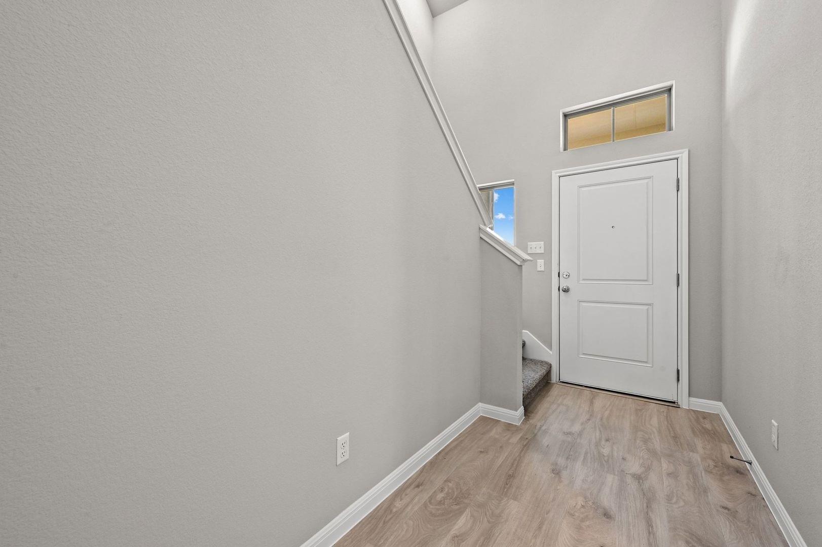 304 Bendecido Loop, Elgin, TX 78621