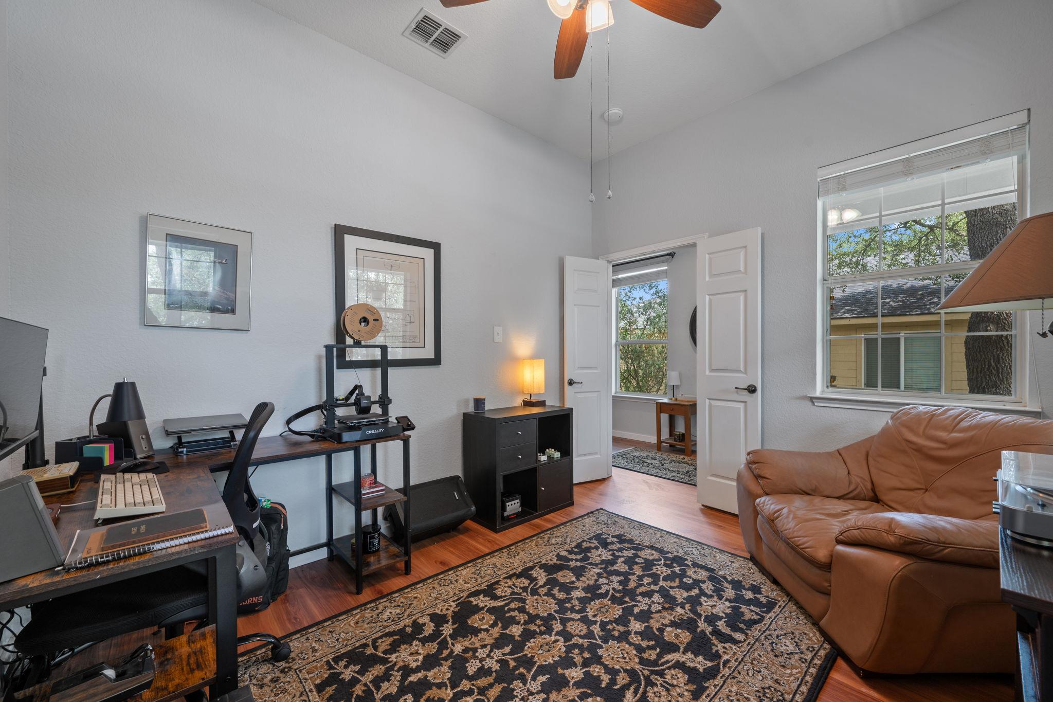 2038 Ridge View Dr, San Marcos, TX 78666