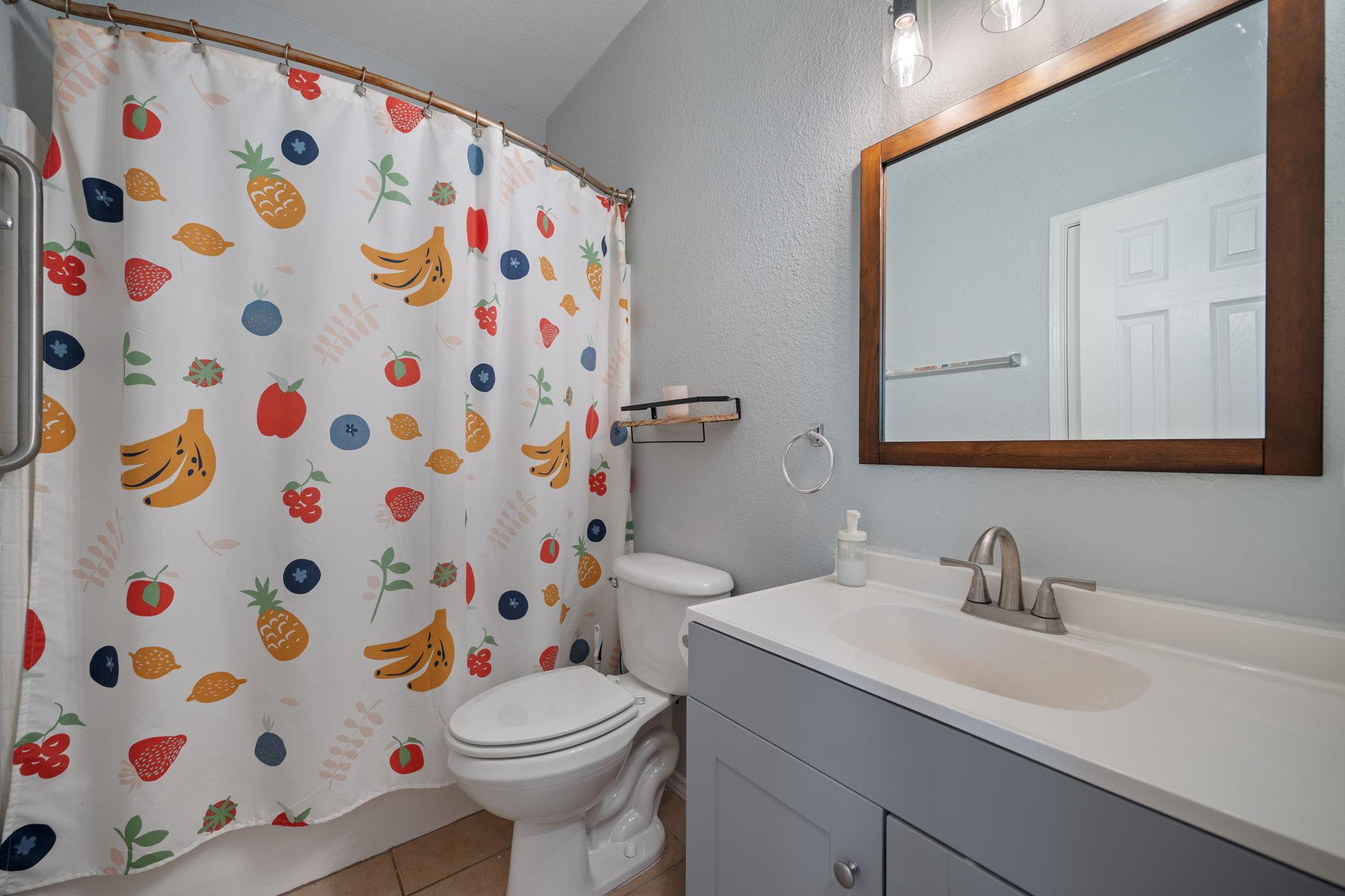 2038 Ridge View Dr, San Marcos, TX 78666