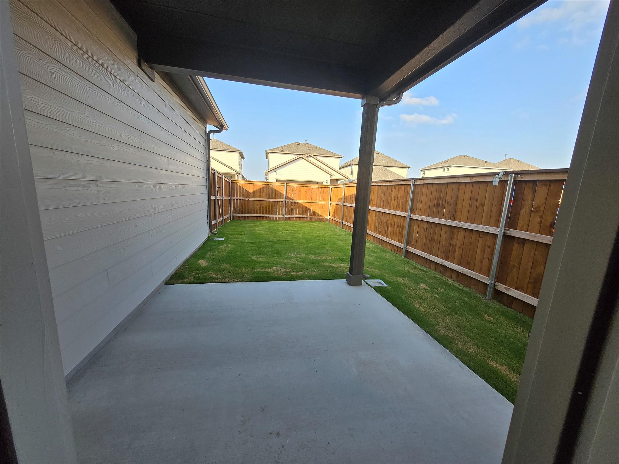 605 Emory Crossing Blvd, Hutto, TX 78634