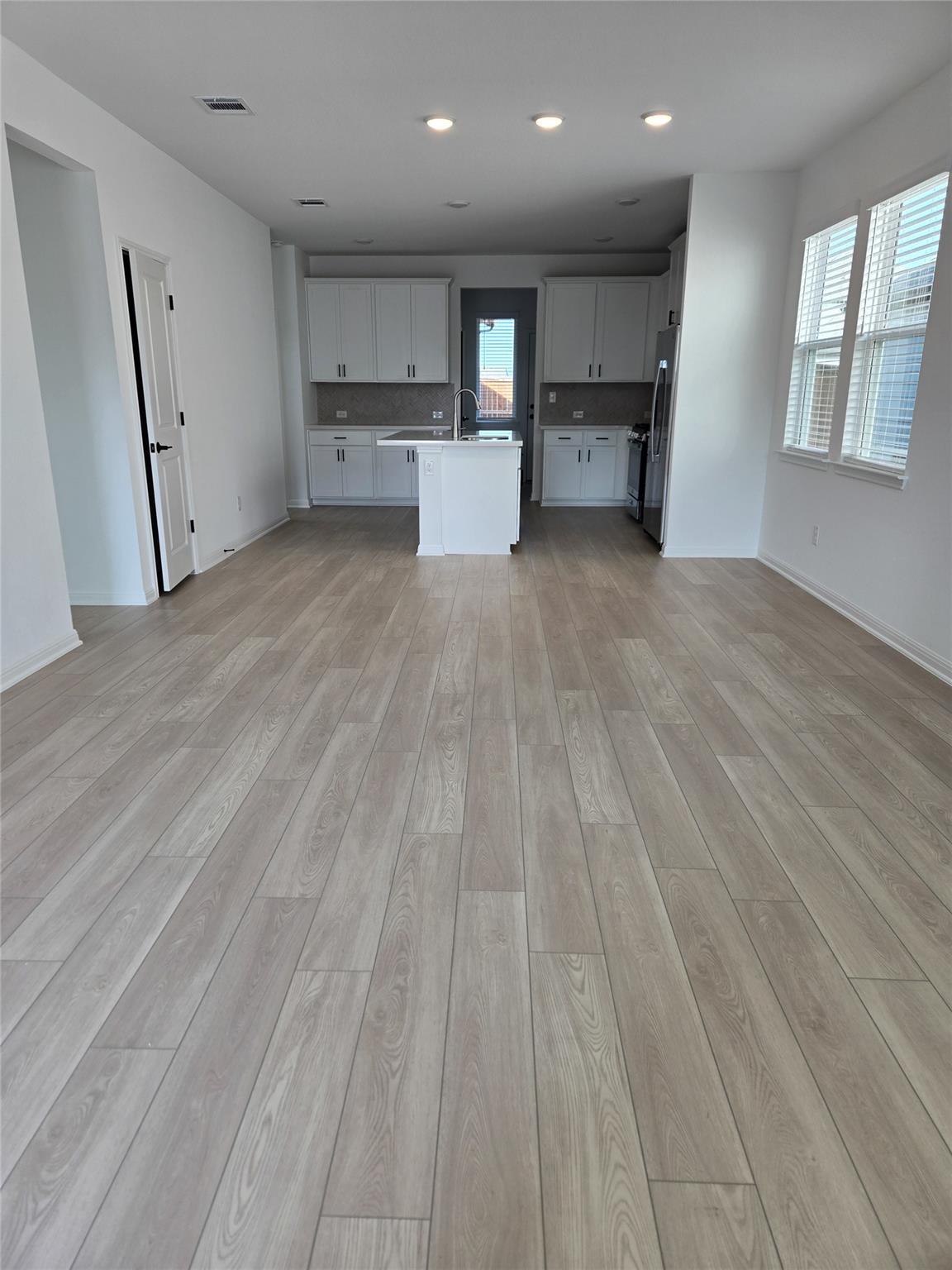 605 Emory Crossing Blvd, Hutto, TX 78634