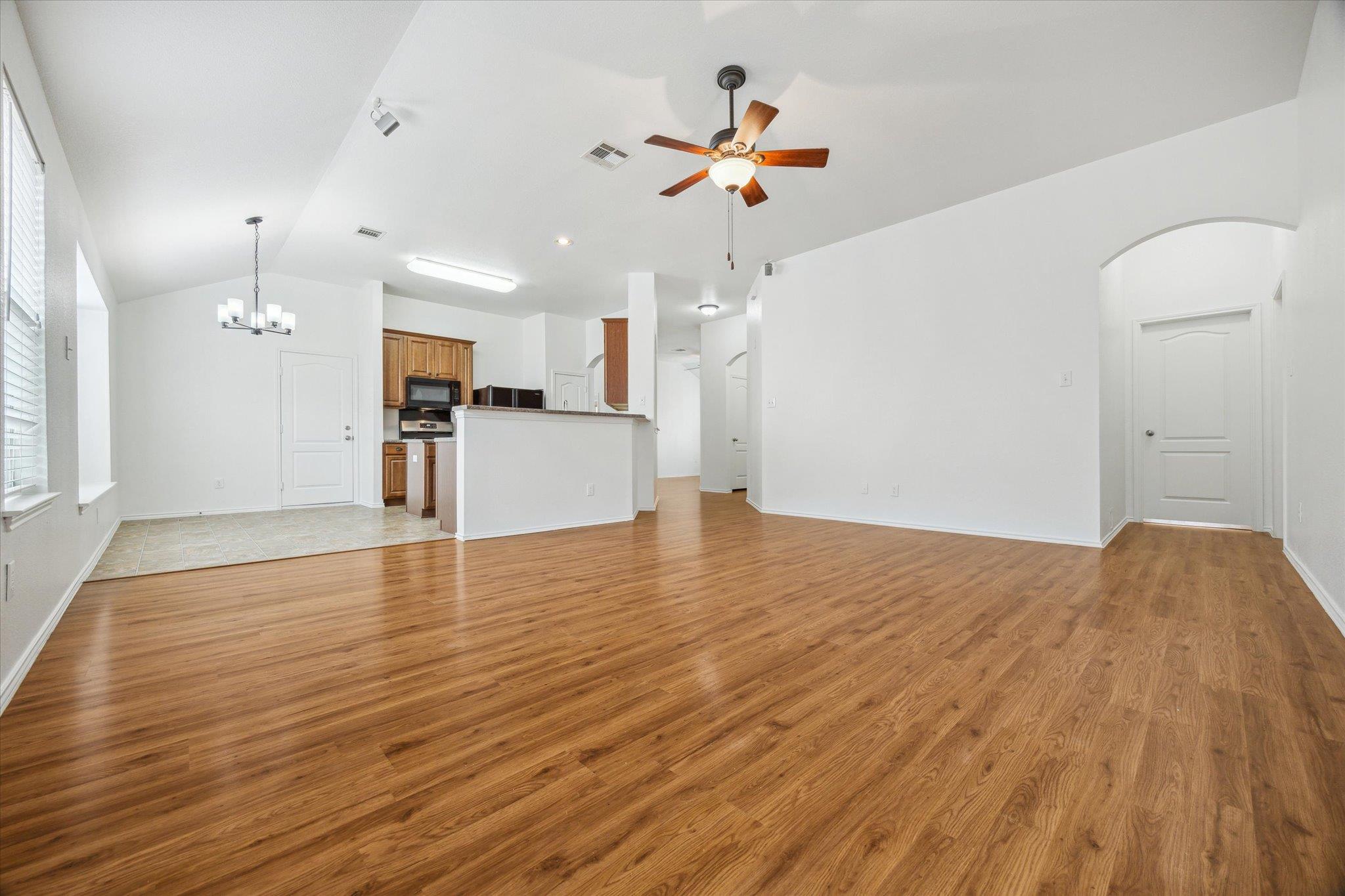 1314 Rainbow Parke Dr, Round Rock, TX 78665