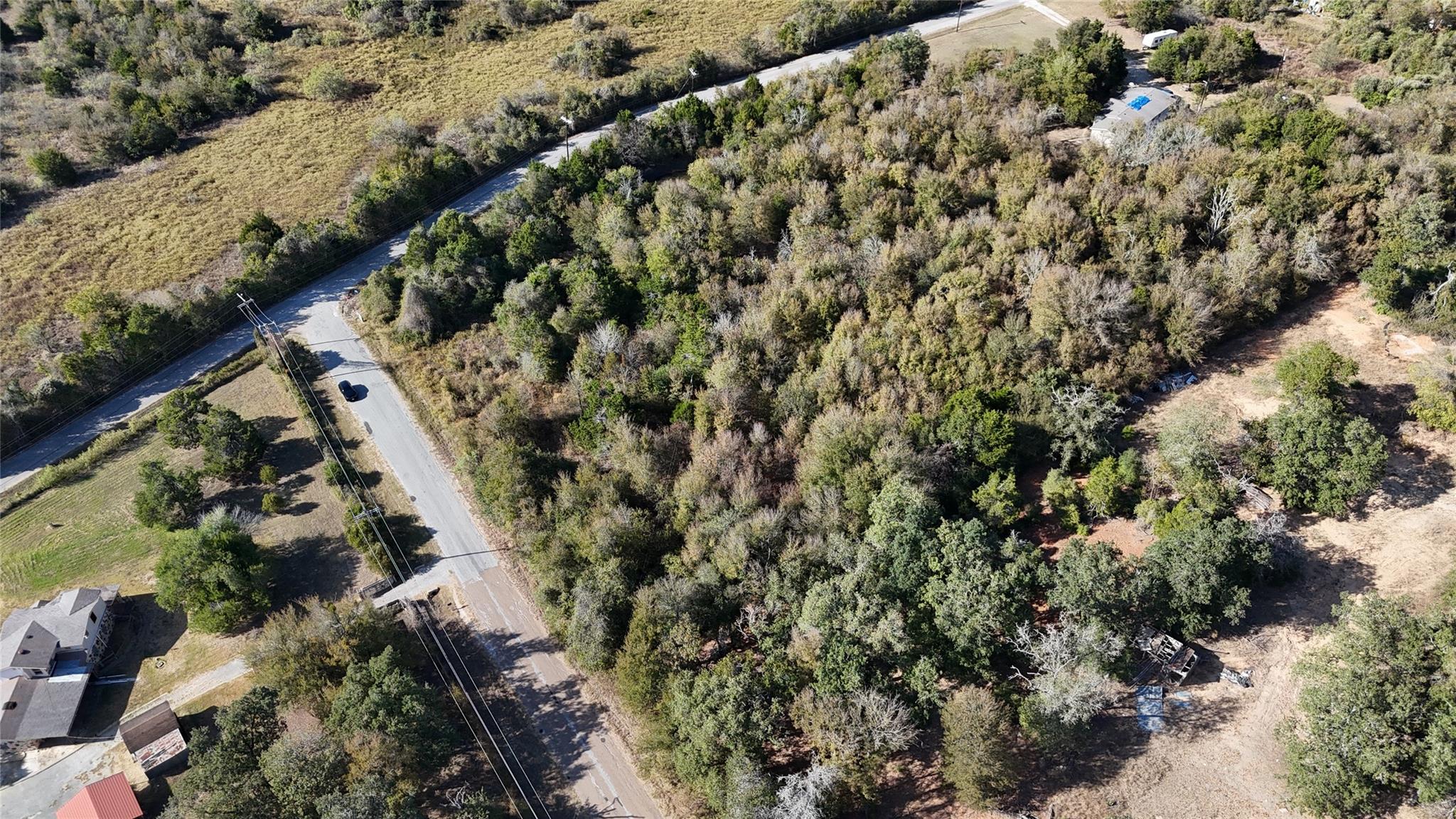102 Wayside Dr, Elgin, TX 78621