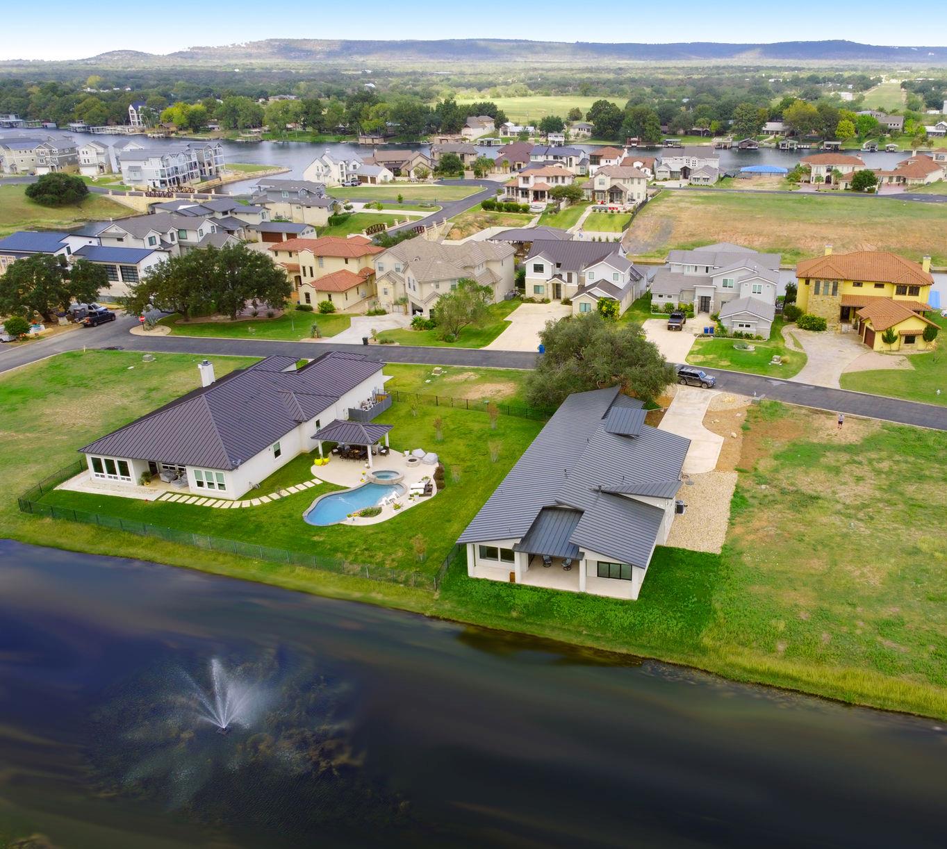 105 Blue Heron Dr, Kingsland, TX 78639