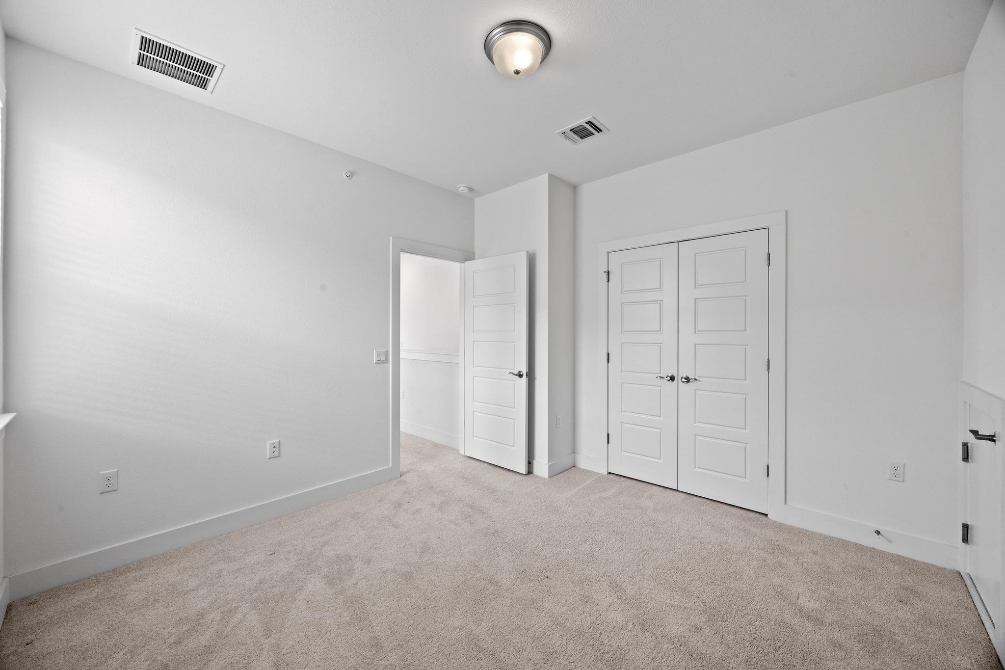 2222 Simond Ave # E, Austin, TX 78723