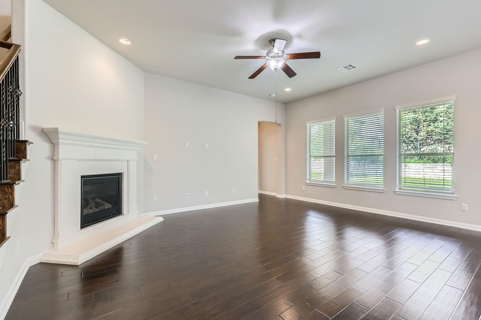 4109 Vinalopo Dr, Austin, TX 78738