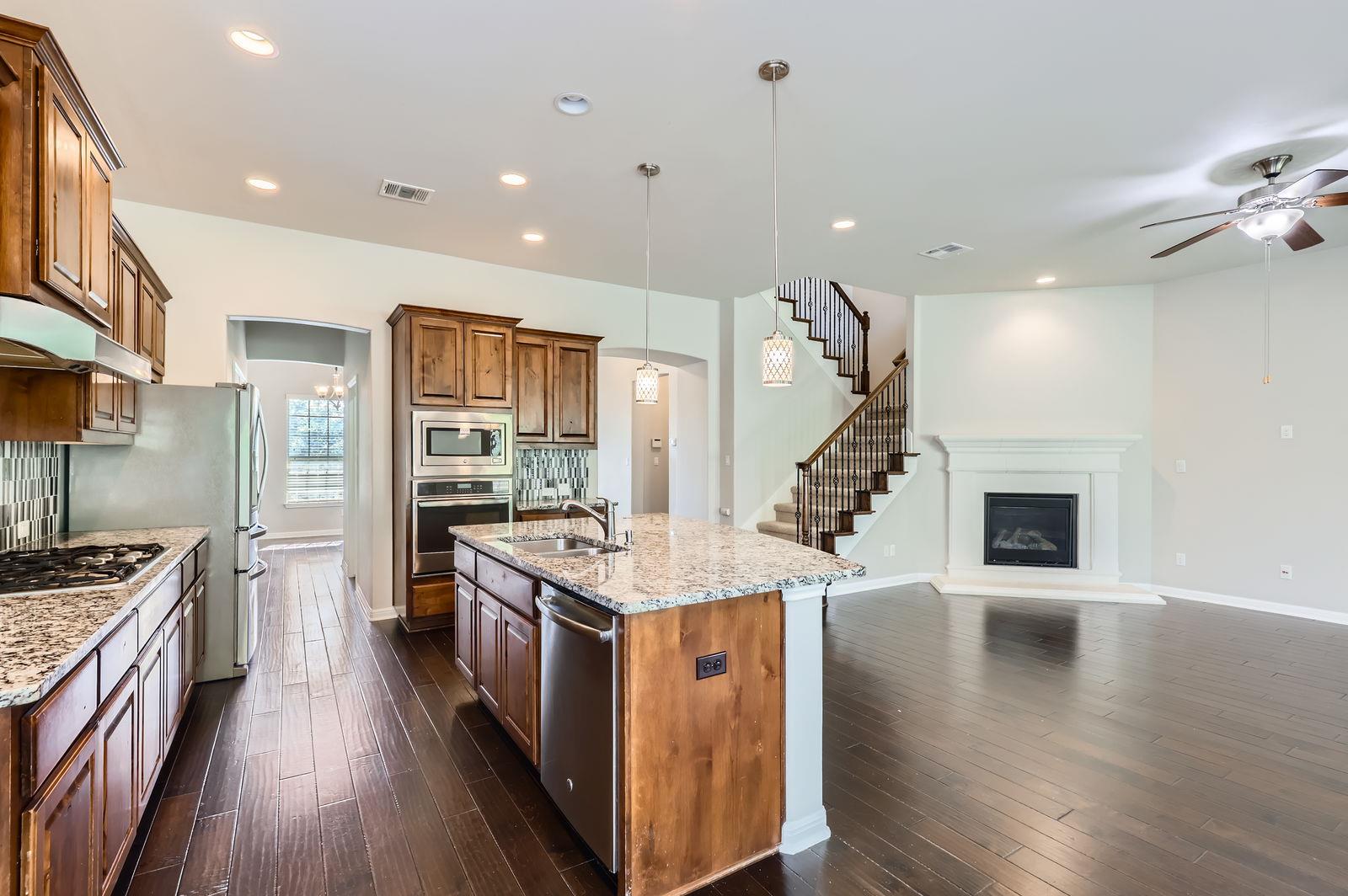 4109 Vinalopo Dr, Austin, TX 78738