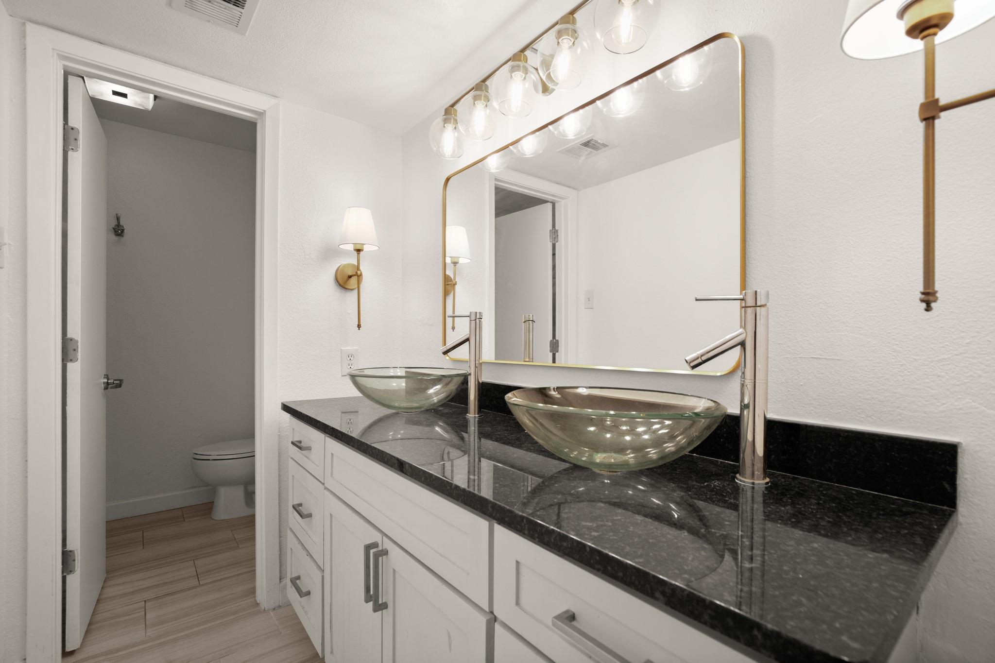 2020 S Congress Ave # 2102, Austin, TX 78704