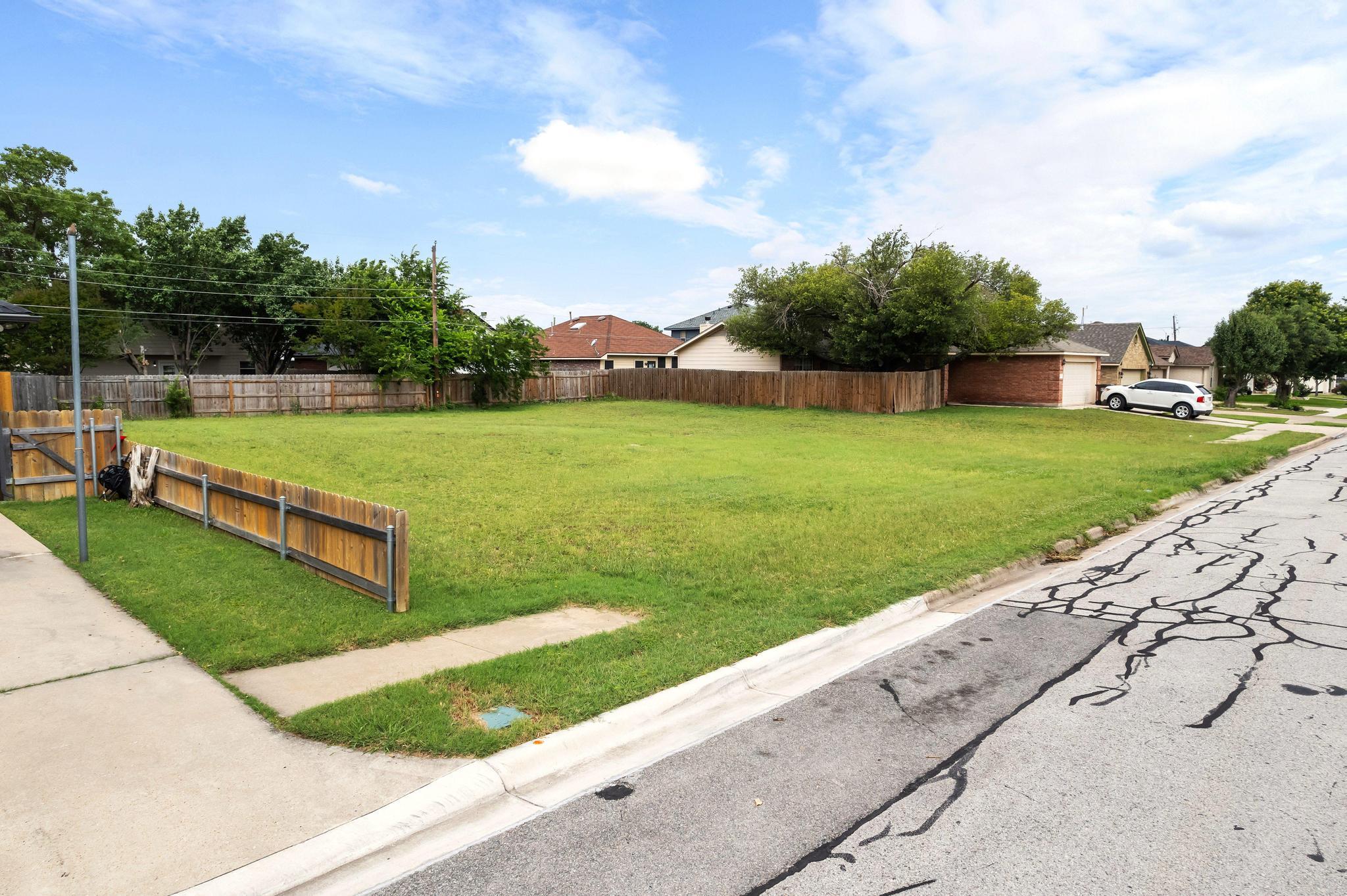 1602 Cindy Ct, Round Rock, TX 78664