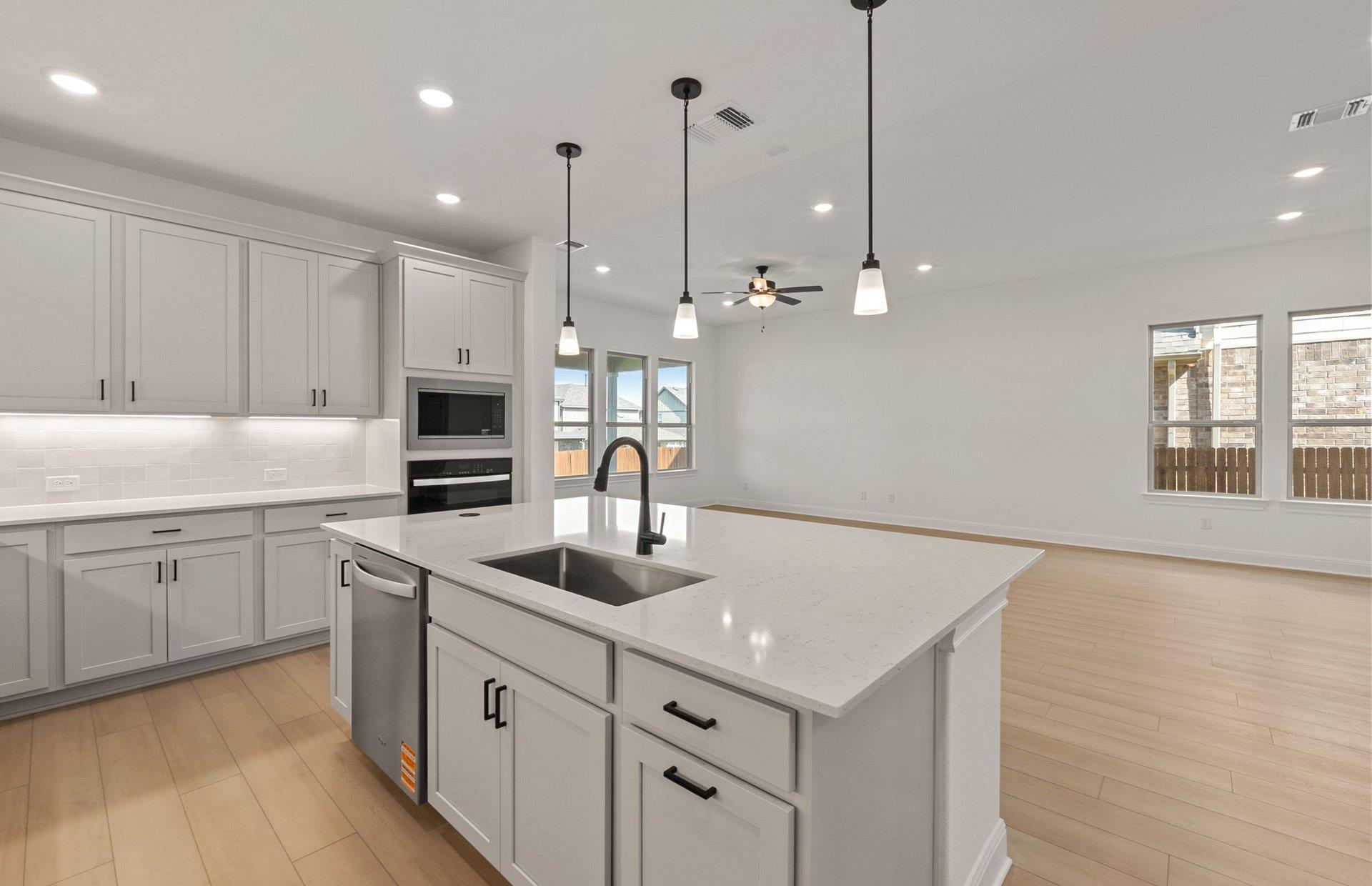 205 Bristlecone Bnd, Liberty Hill, TX 78642