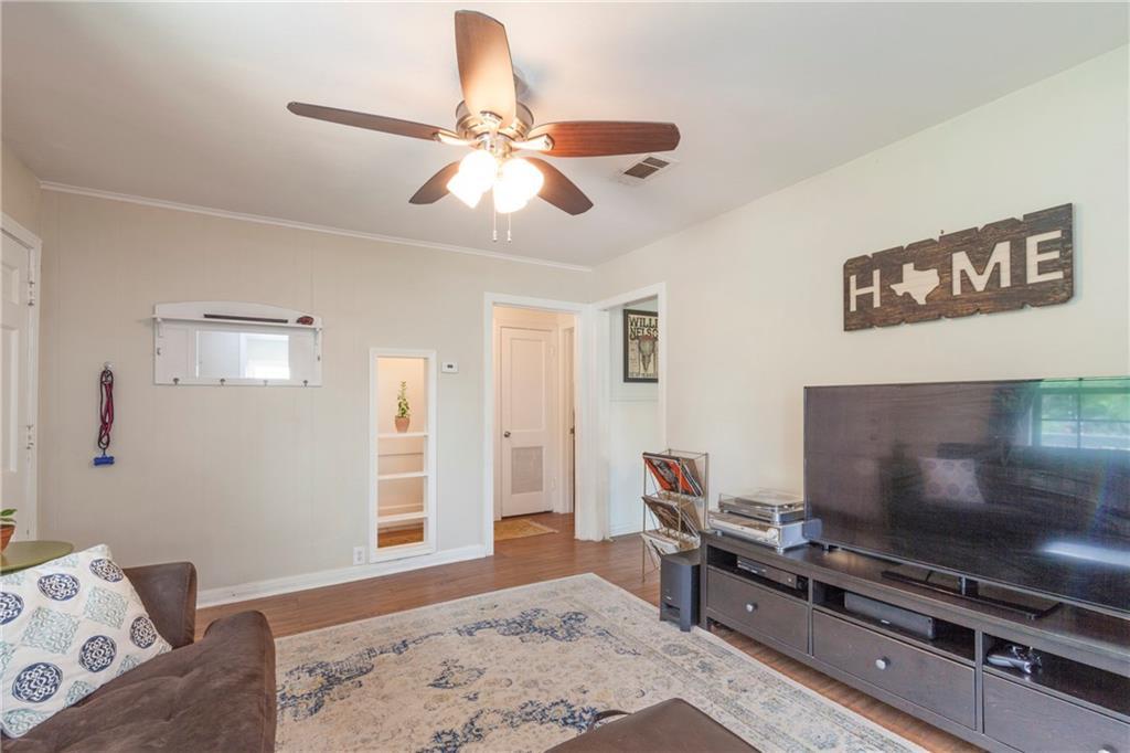211 W 55th St, Austin, TX 78751