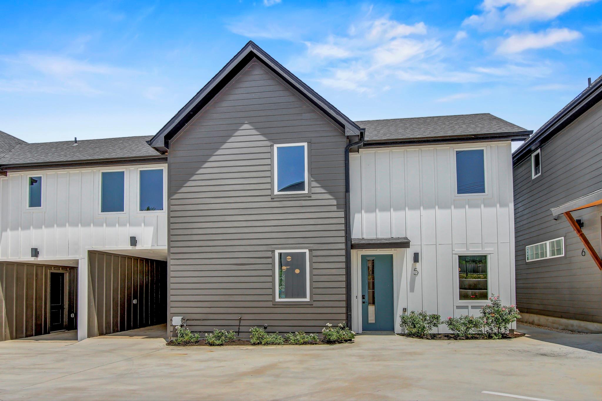 4127 E 12th St # 5, Austin, TX 78721