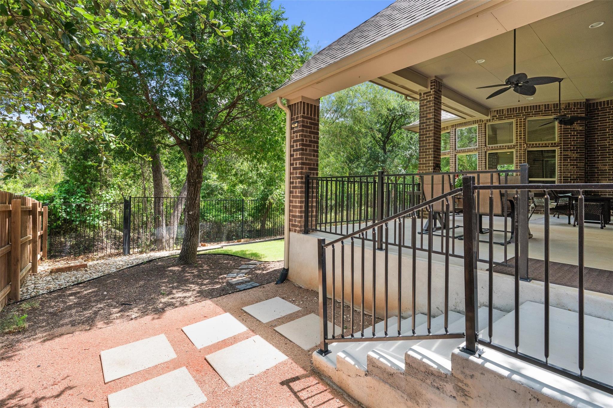 624 Judge Fisk Dr, Leander, TX 78641