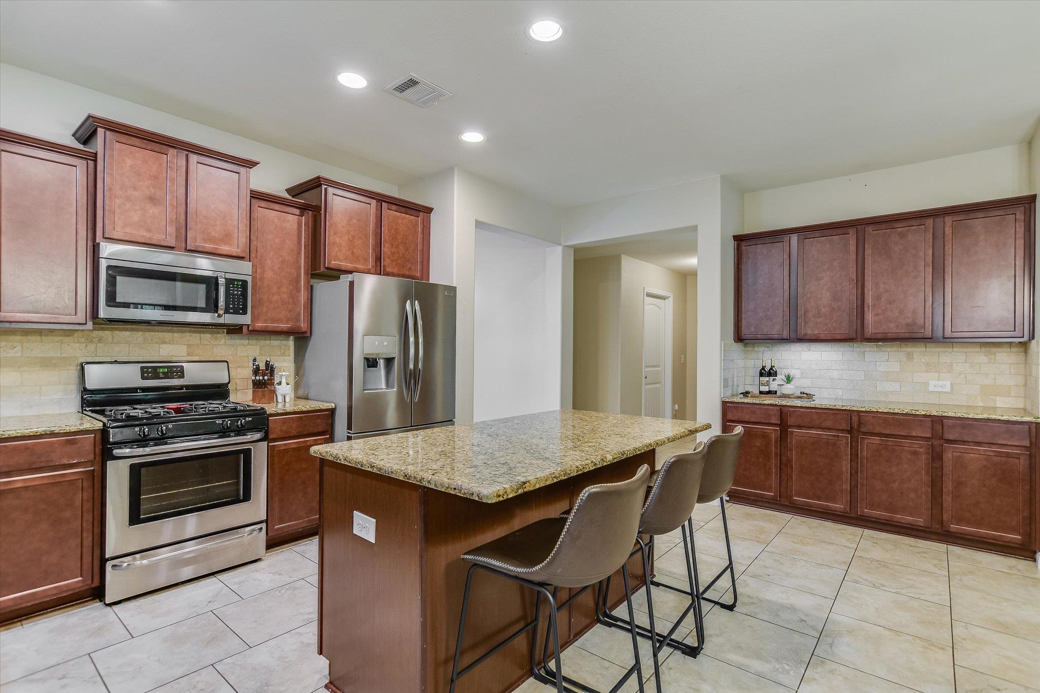 301 Deep Creek Dr, Georgetown, TX 78626