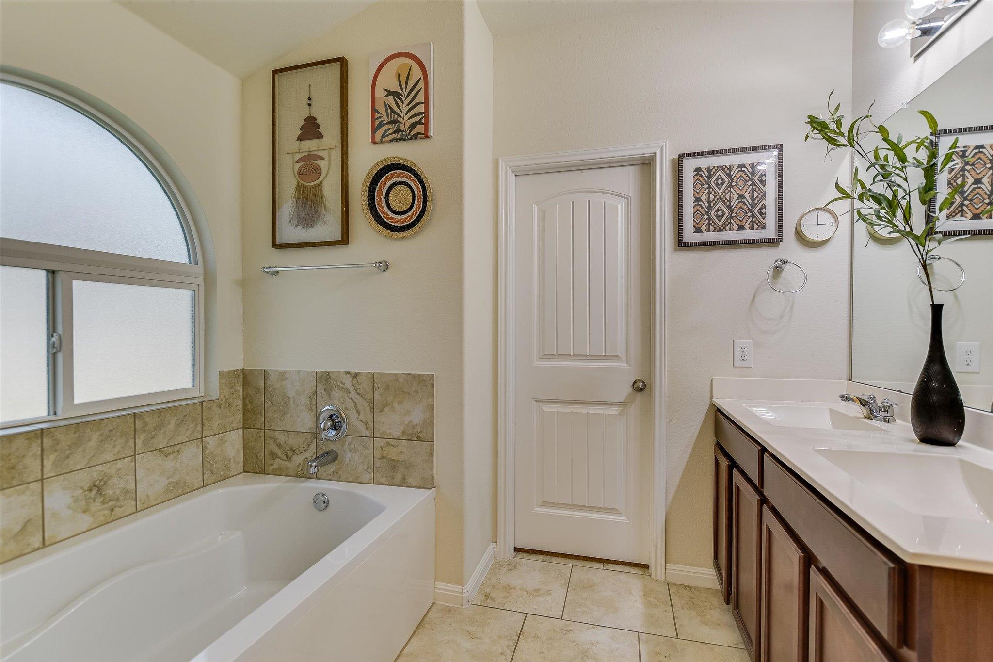 301 Deep Creek Dr, Georgetown, TX 78626