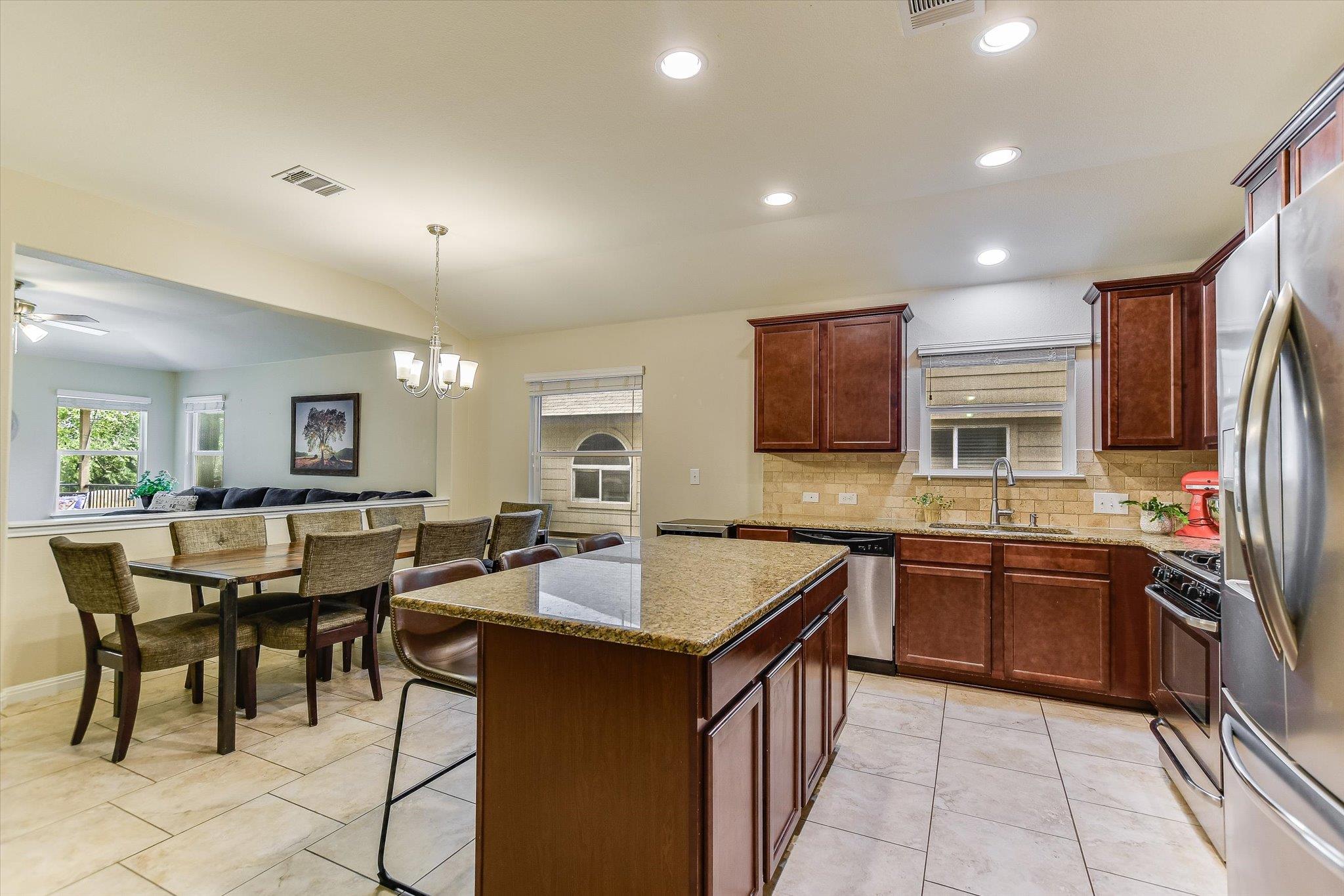 301 Deep Creek Dr, Georgetown, TX 78626