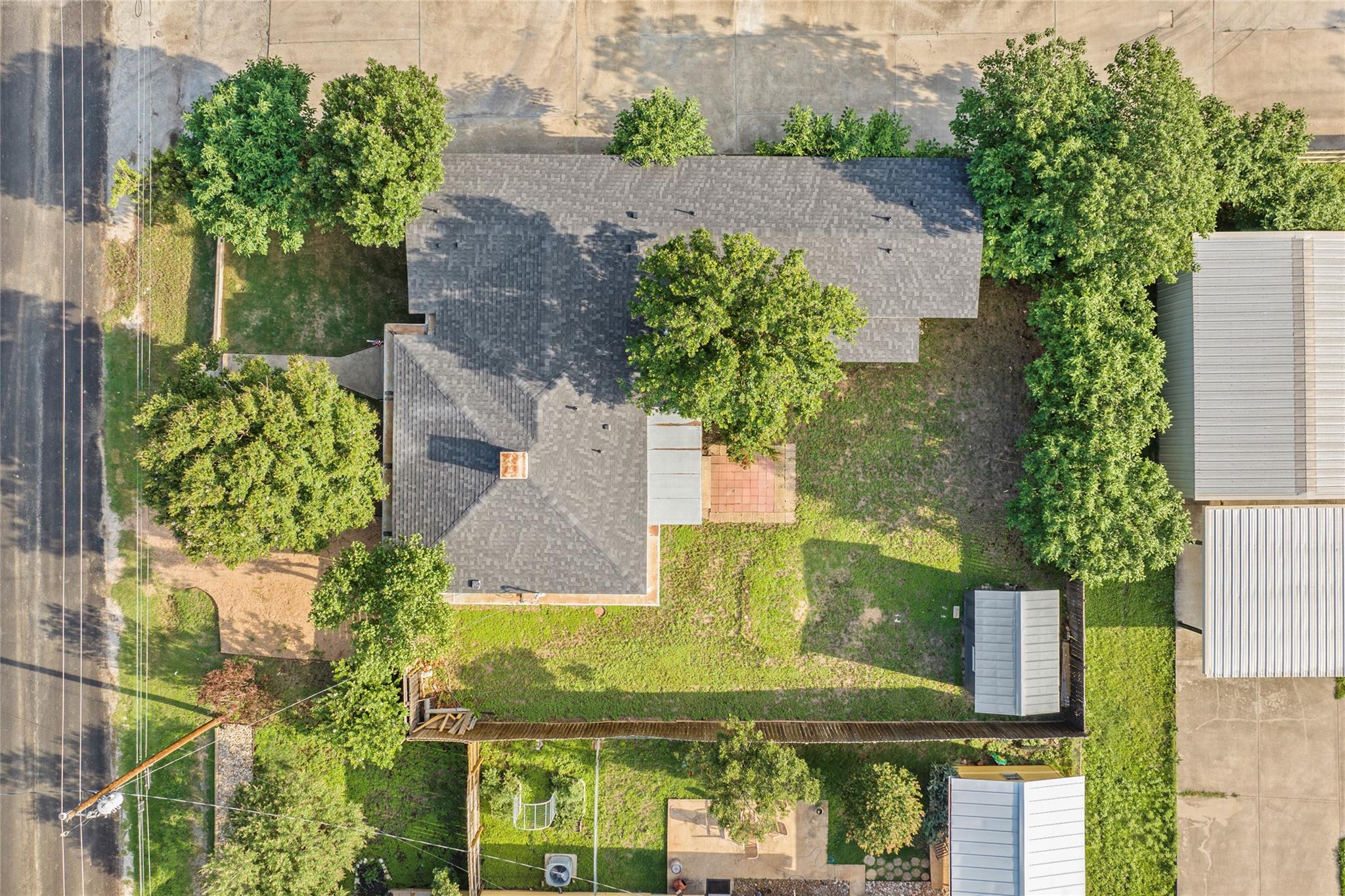 103 N Avenue C, Johnson City, TX 78636