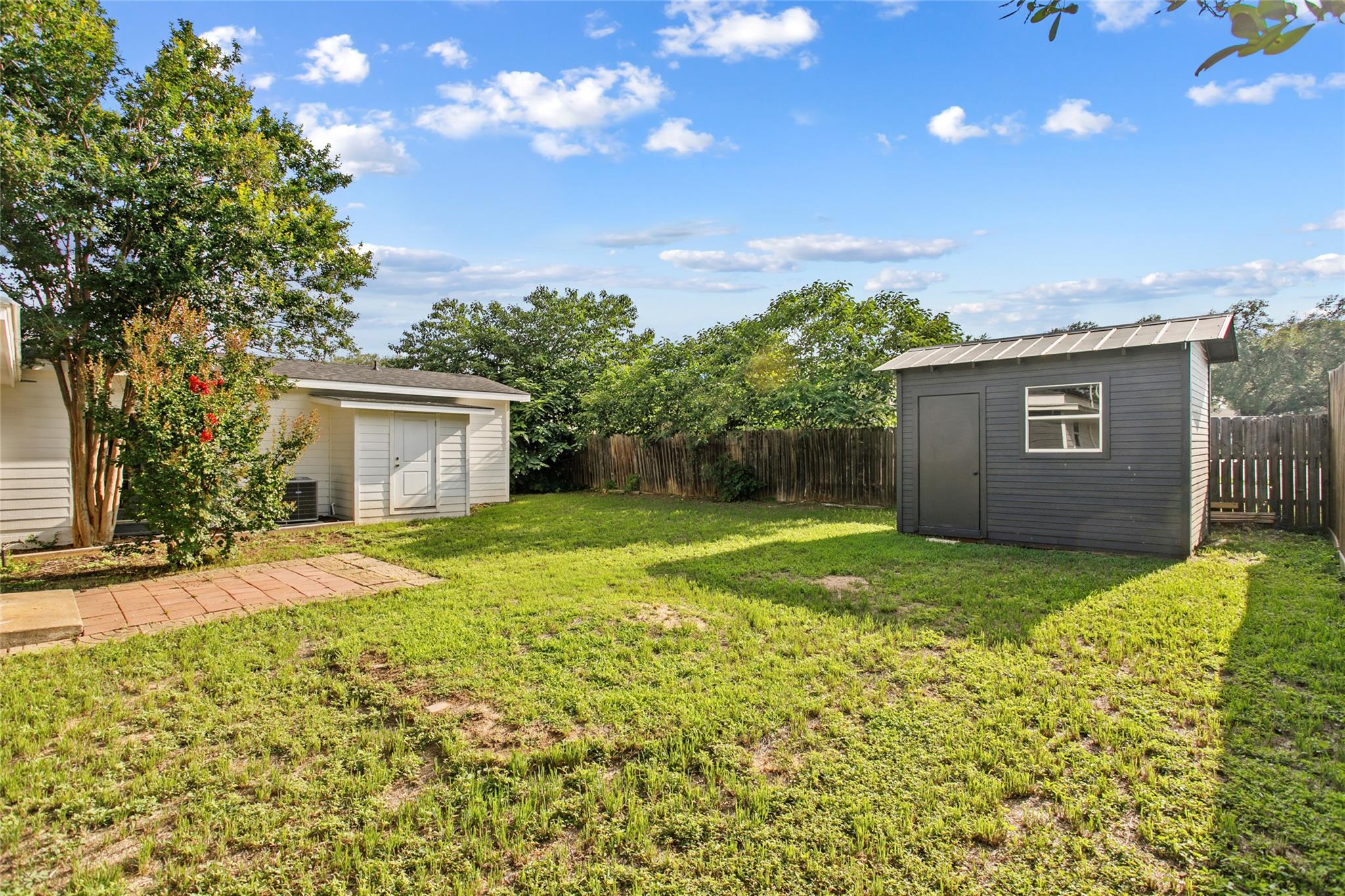 103 N Avenue C, Johnson City, TX 78636