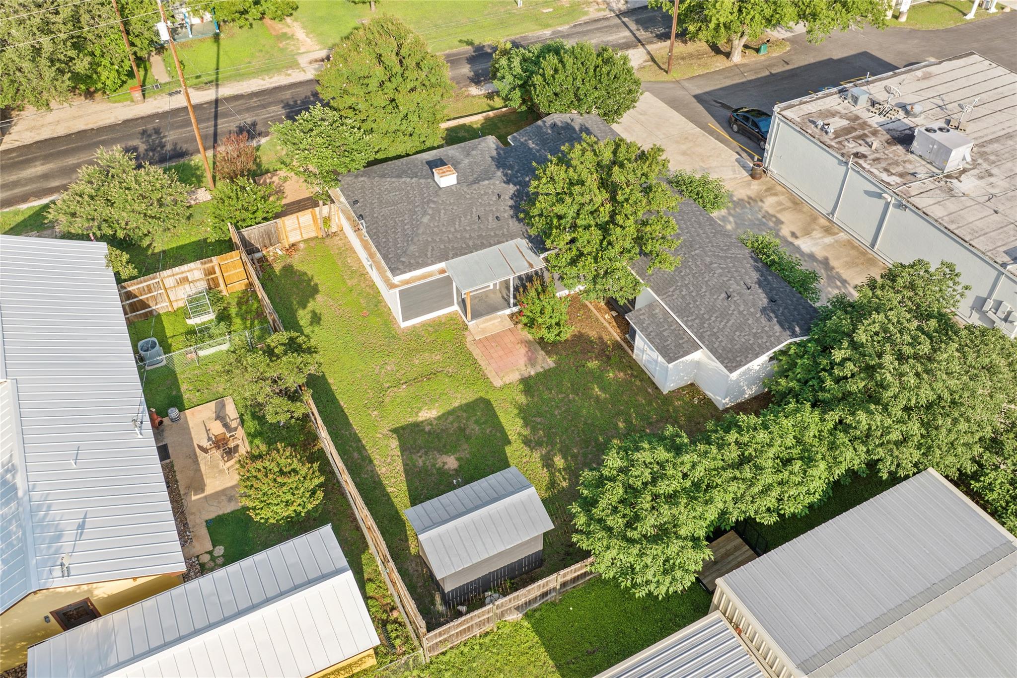 103 N Avenue C, Johnson City, TX 78636