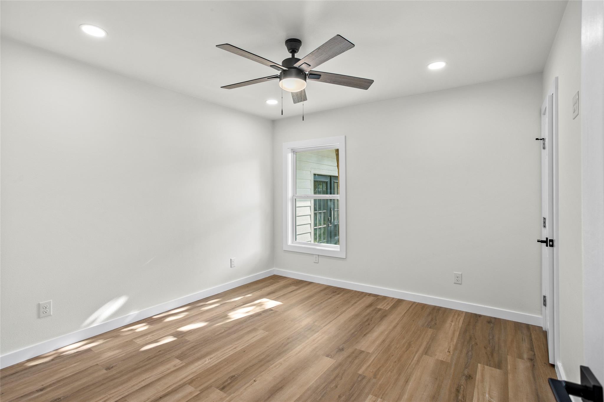 103 N Avenue C, Johnson City, TX 78636