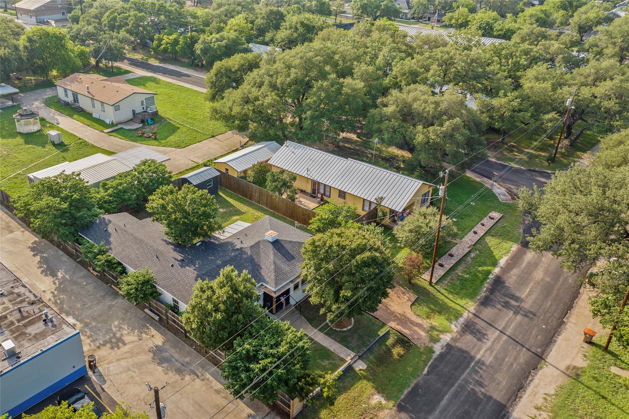 103 N Avenue C, Johnson City, TX 78636