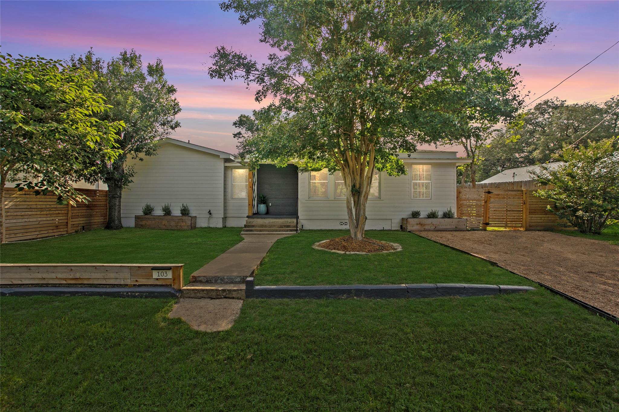 103 N Avenue C, Johnson City, TX 78636