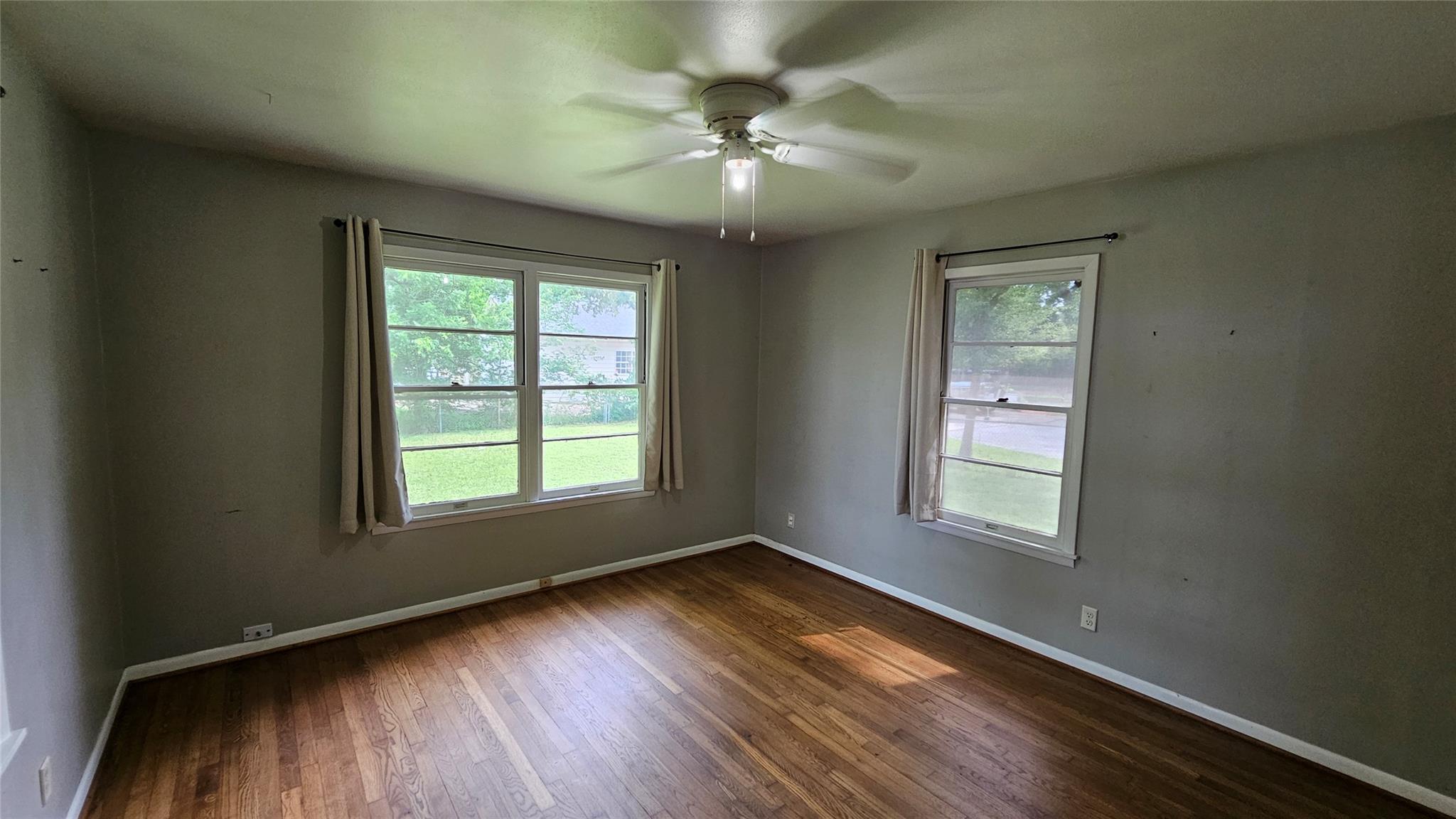 1005 Cecelia St, Taylor, TX 76574
