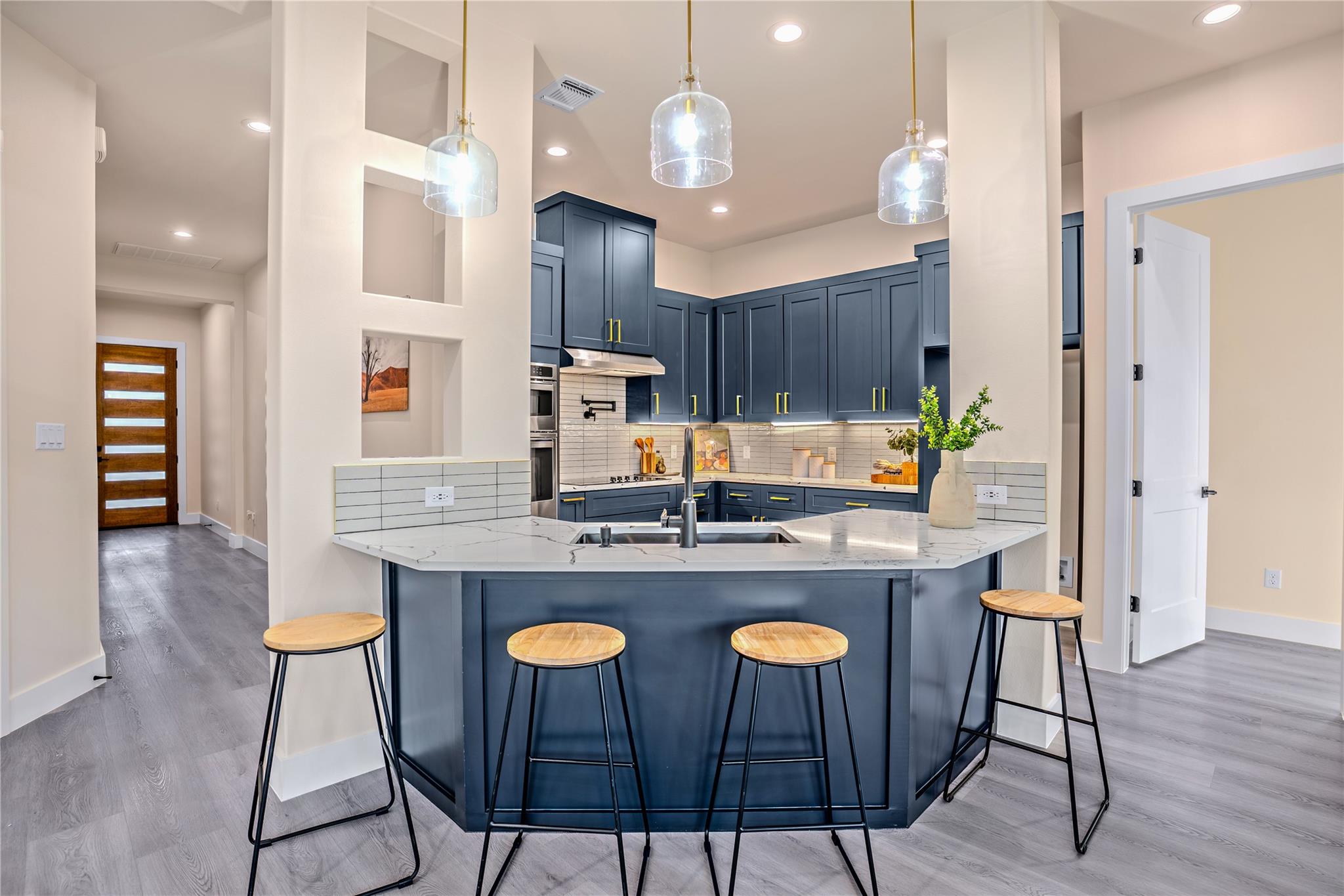 303 W Lane Ave, Manor, TX 78653