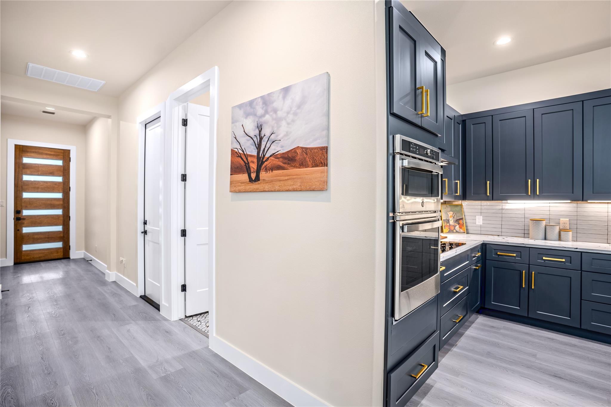 303 W Lane Ave, Manor, TX 78653