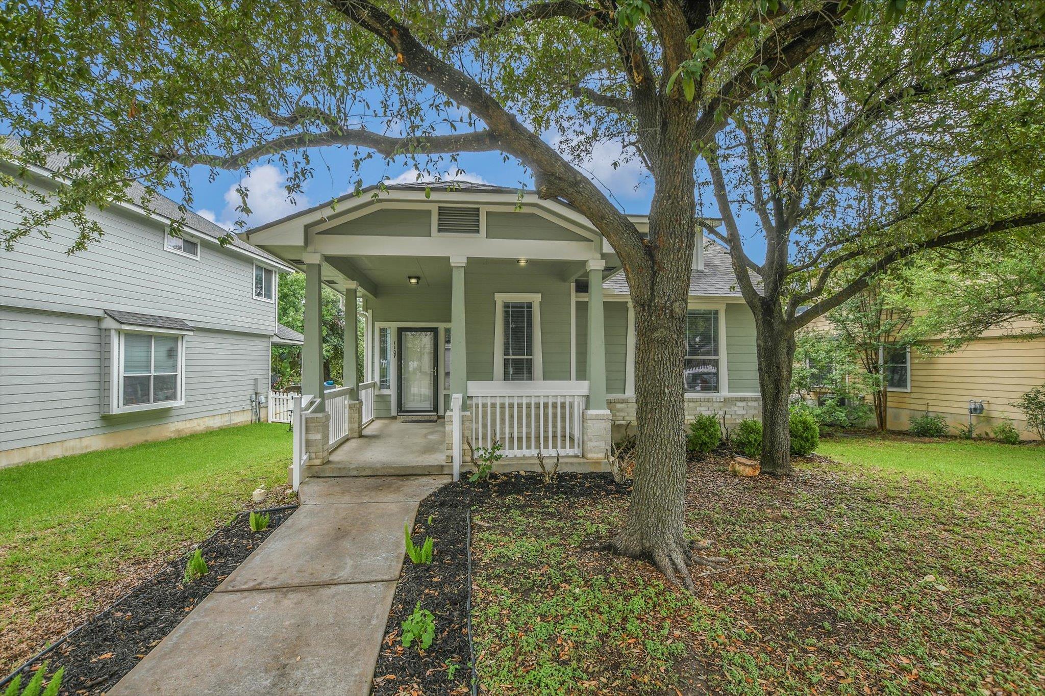 1107 Rawhide Trl, Cedar Park, TX 78613