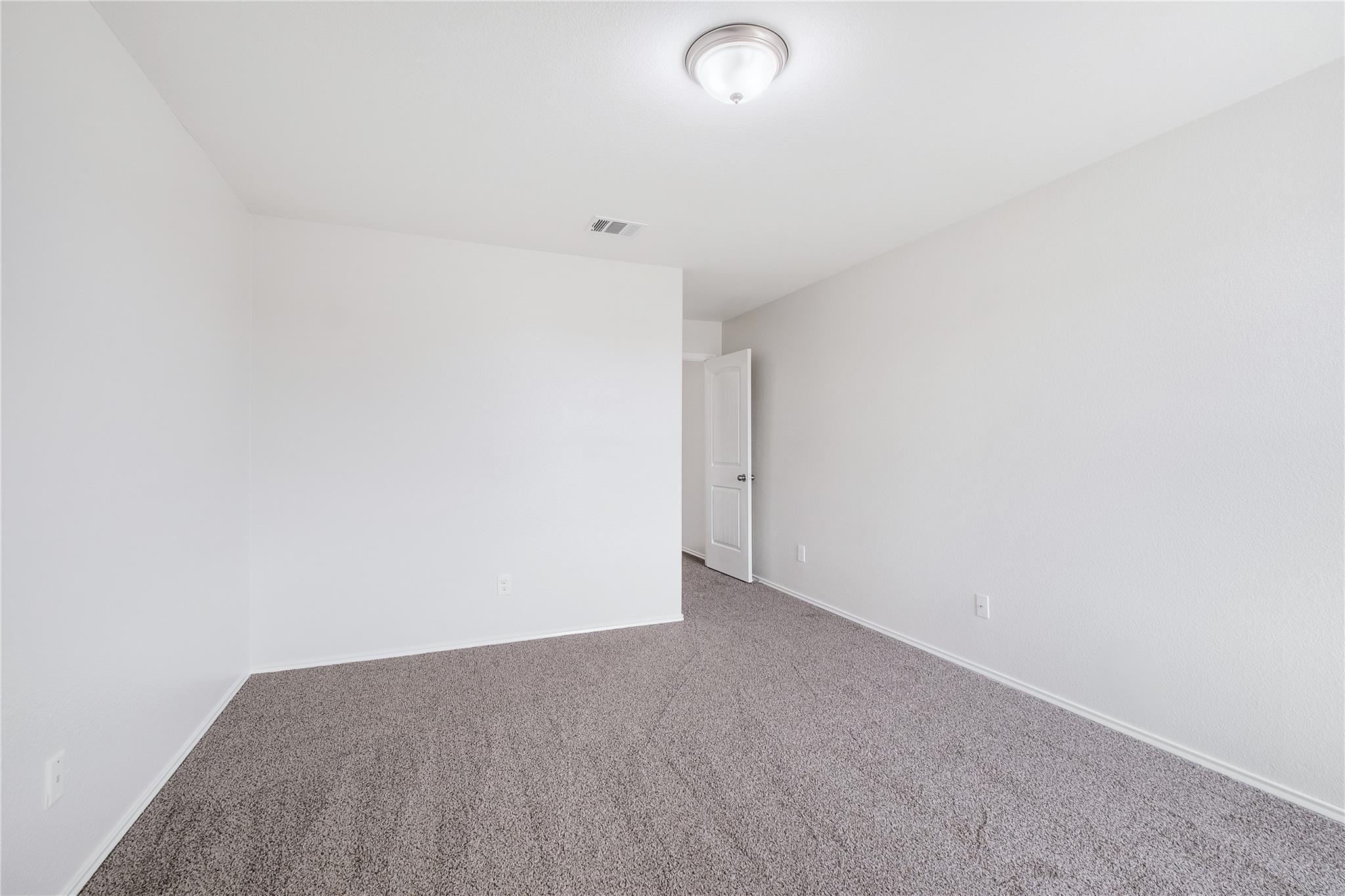 111 Colthorpe Ln, Hutto, TX 78634