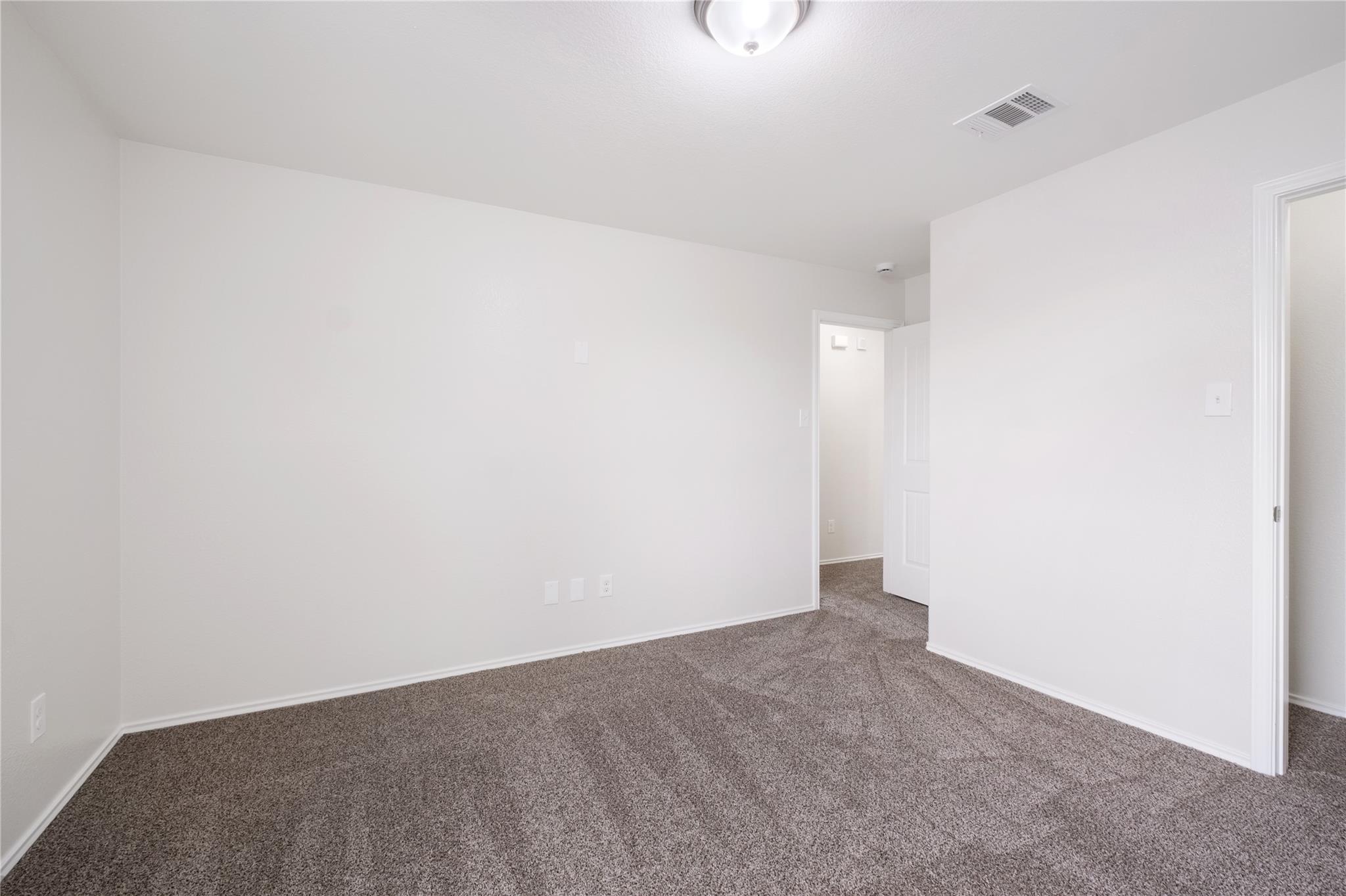 111 Colthorpe Ln, Hutto, TX 78634