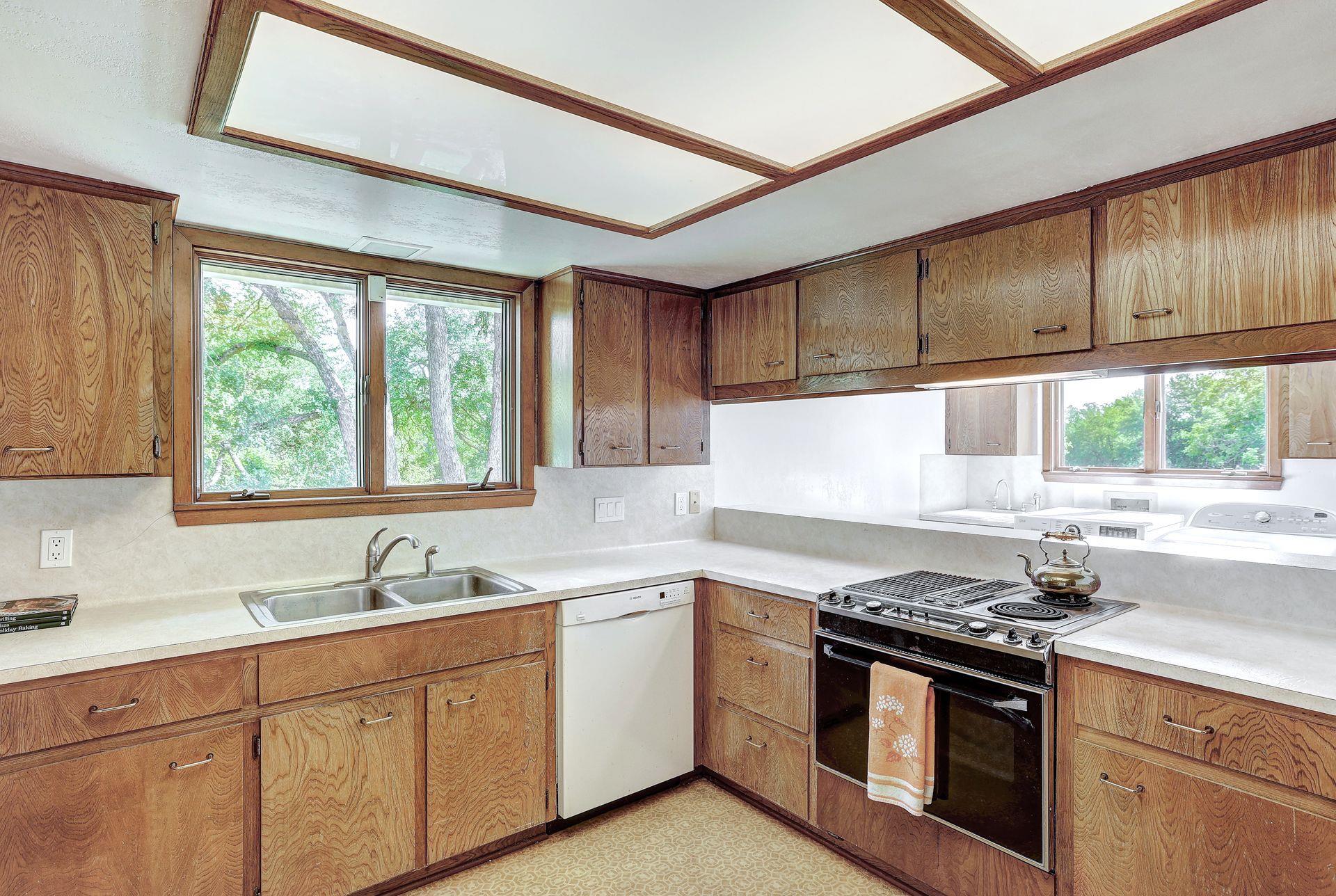 1210 Springridge St, Round Rock, TX 78664