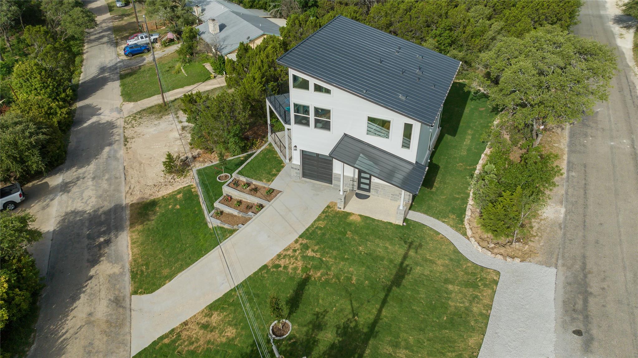 11204 Oak St, Jonestown, TX 78645