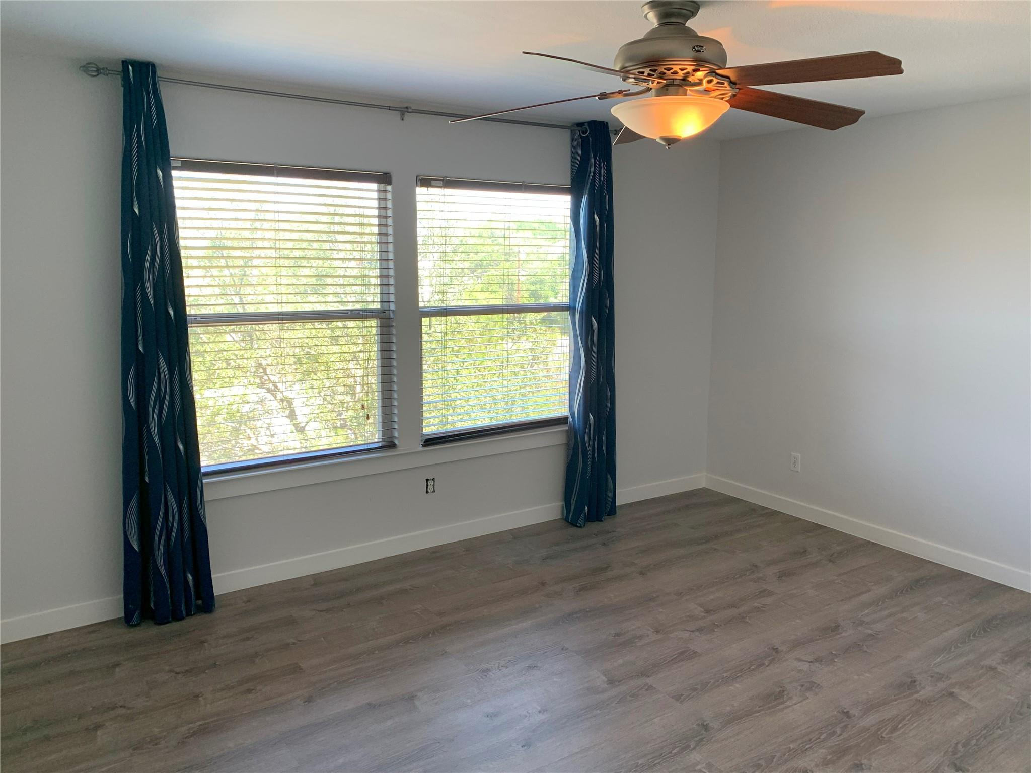 4102 Glendale Ln, Lago Vista, TX 78645