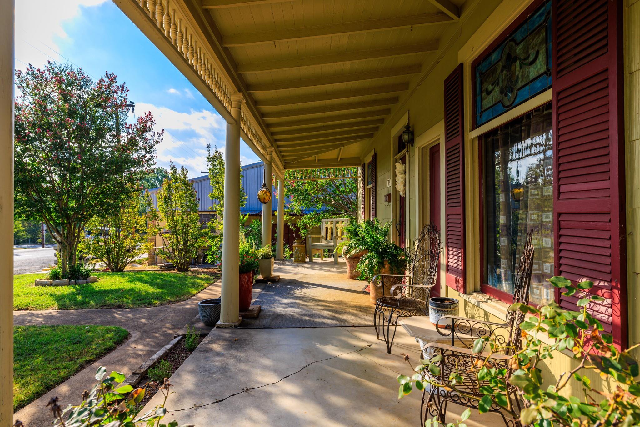 303 W Austin St, Fredericksburg, TX 78624