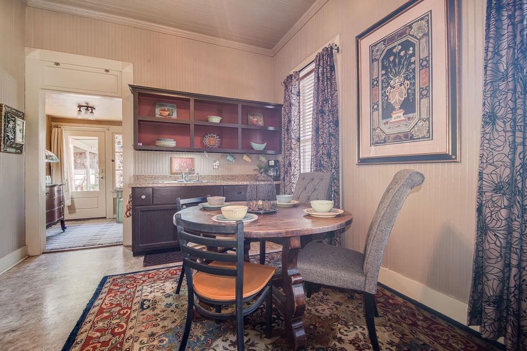 303 W Austin St, Fredericksburg, TX 78624