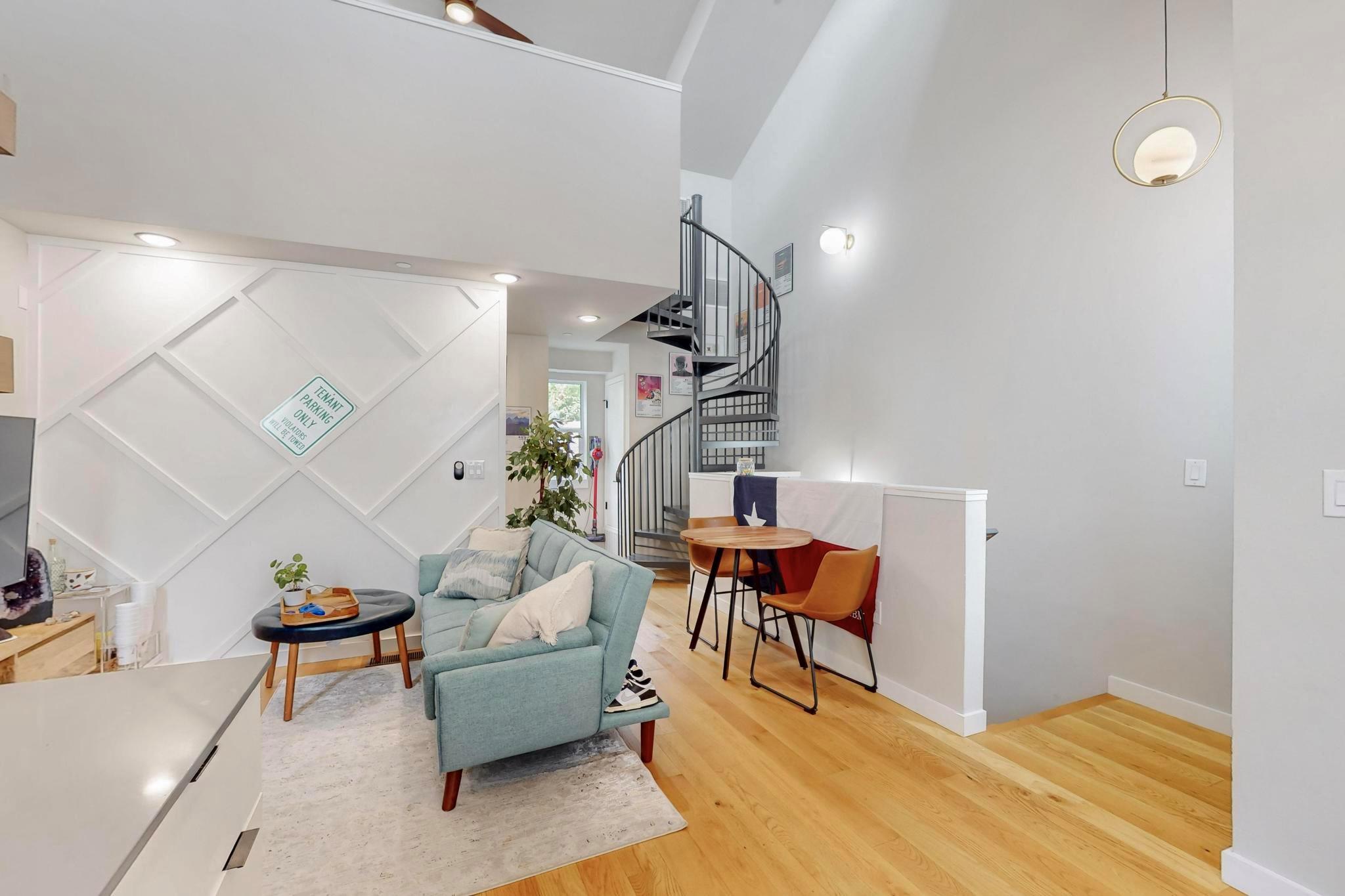 913 Duncan Ln # 103, Austin, TX 78705
